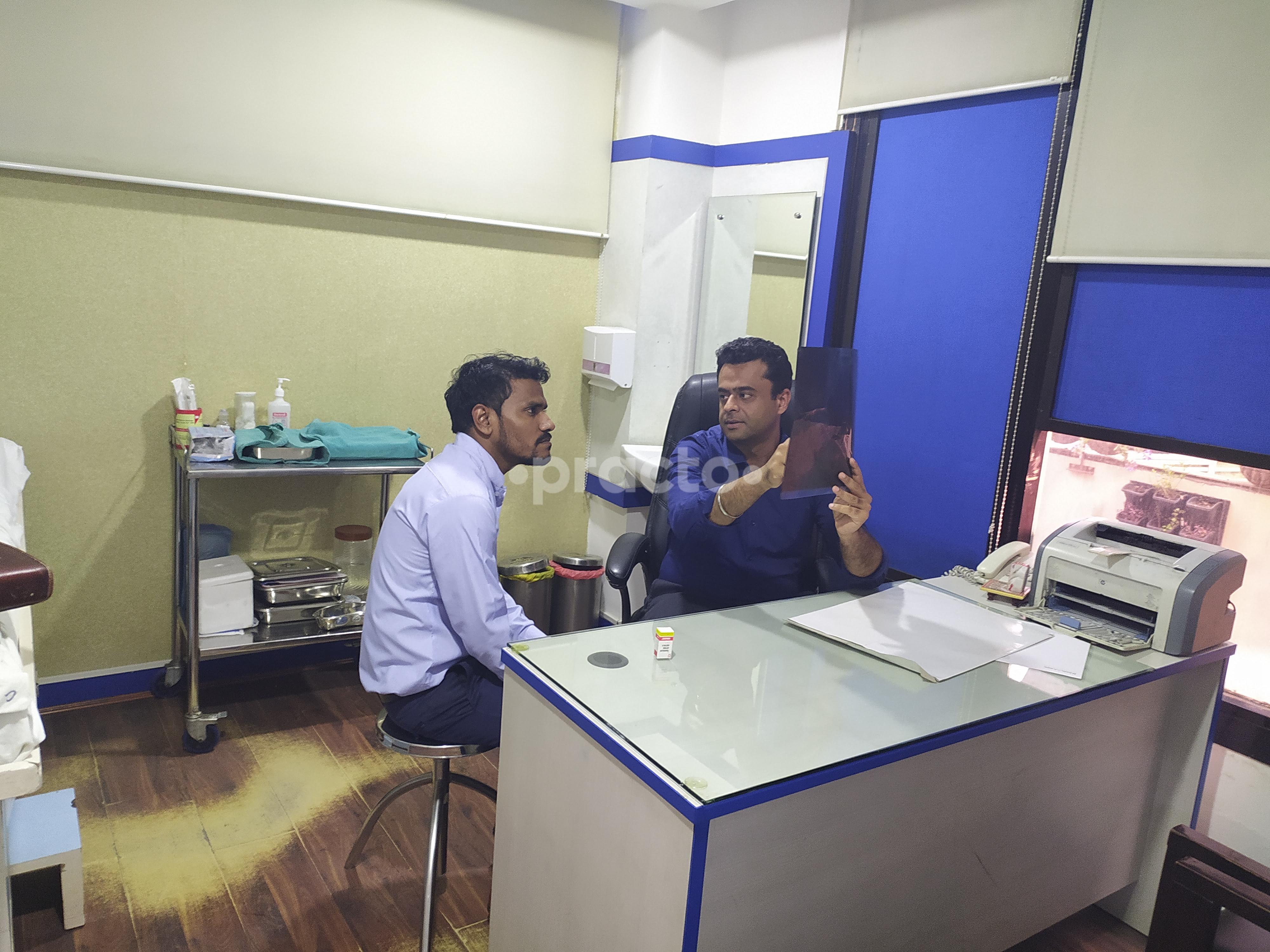 Consultation Room at Axis Clinics Greater Kailash Delhi