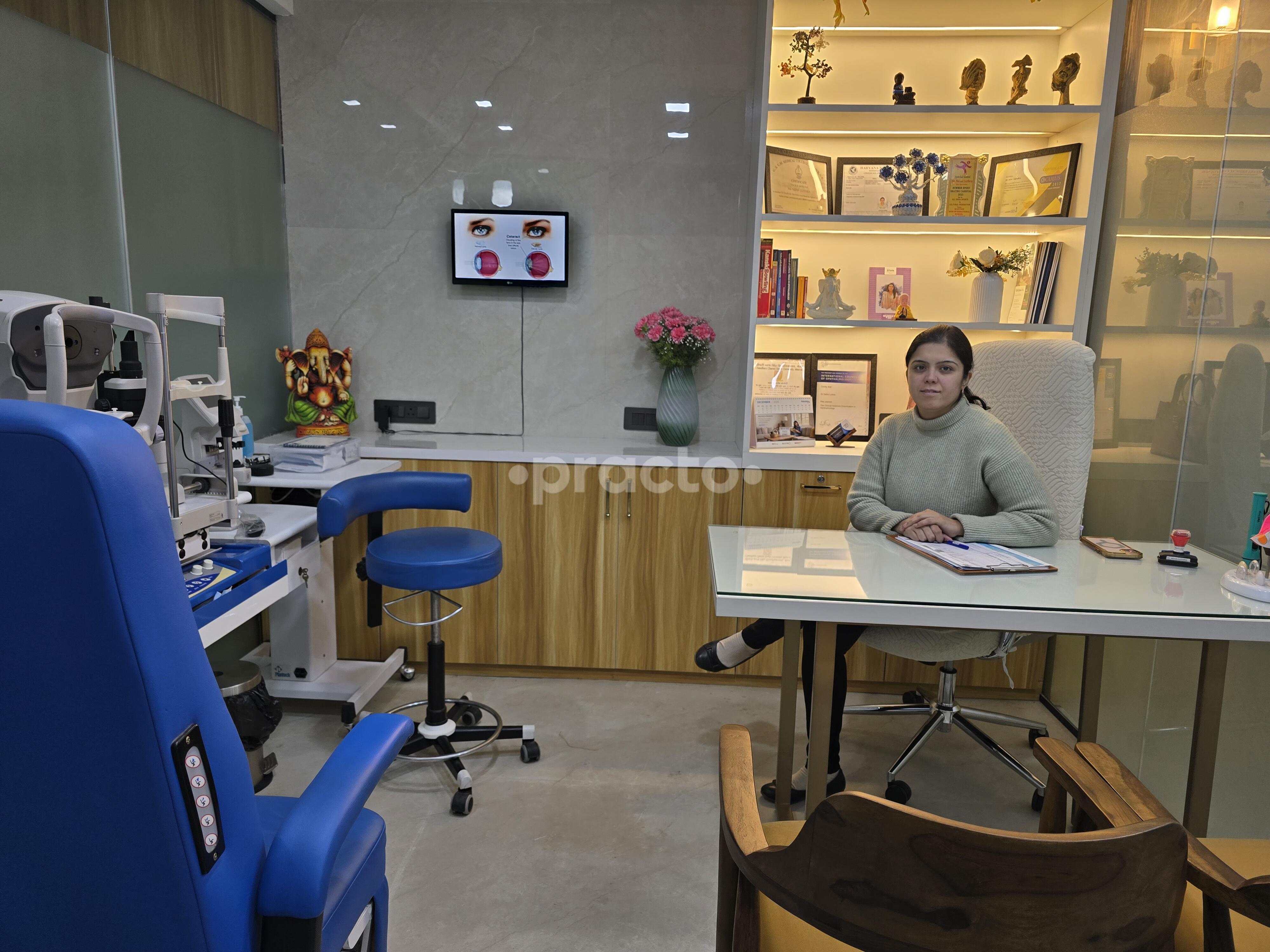 Consultation Room at Urosight Multispeciality Clinic Gurgaon Sector 57 Gurgaon
