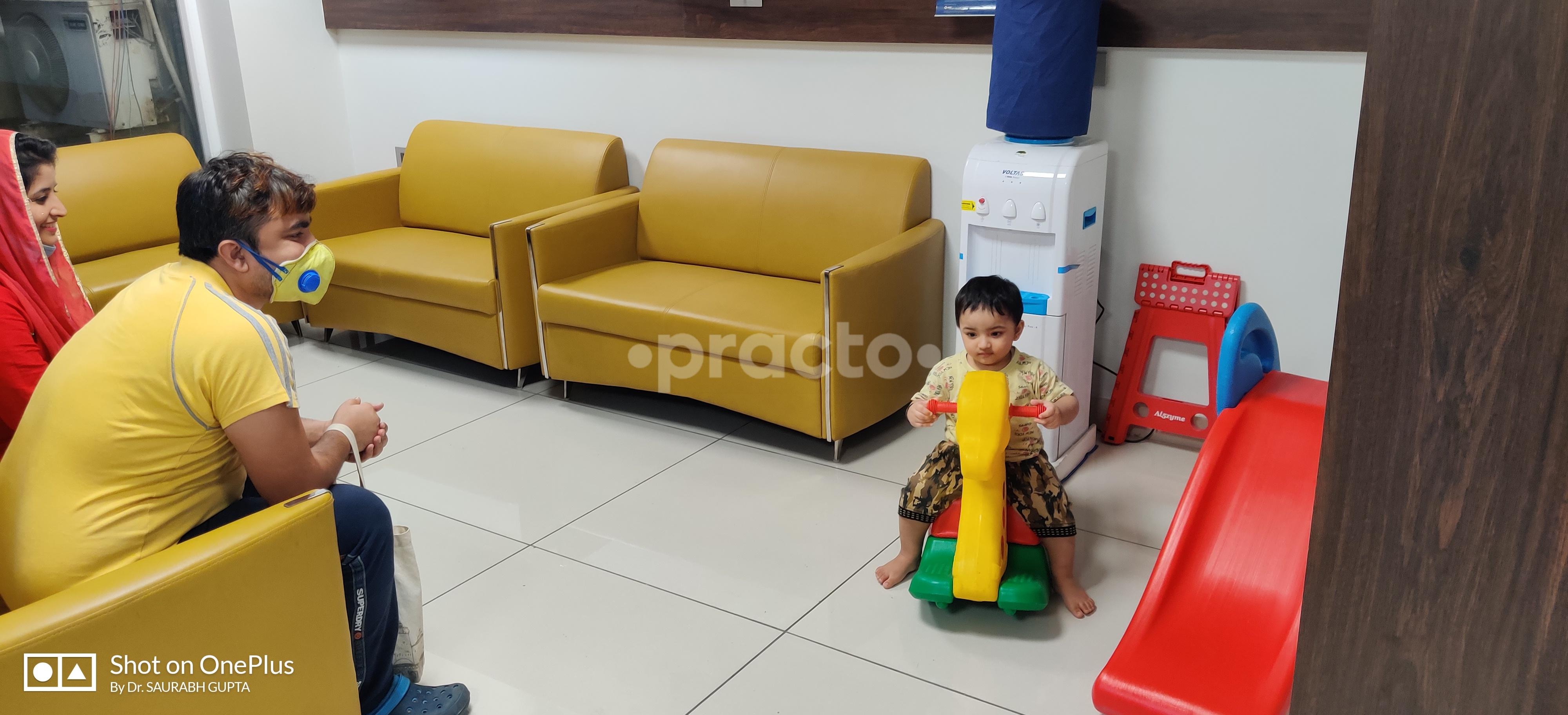 Waiting Area at Adarsh Clinic Rohini Sector 9 Delhi