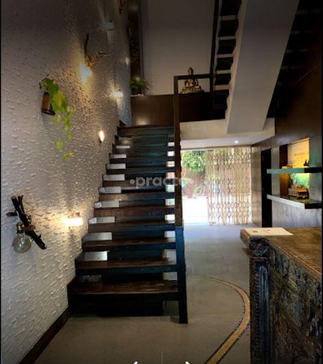 Reception Area at Dr. Sameera's Physio Slim Clinic Juhu Mumbai