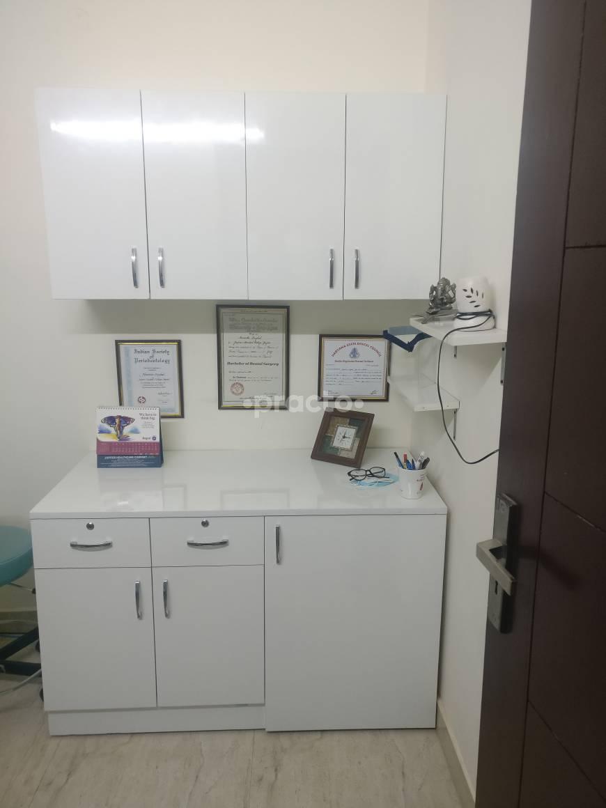 Teeth And Smile Dental Clinic Sector 75 Noida