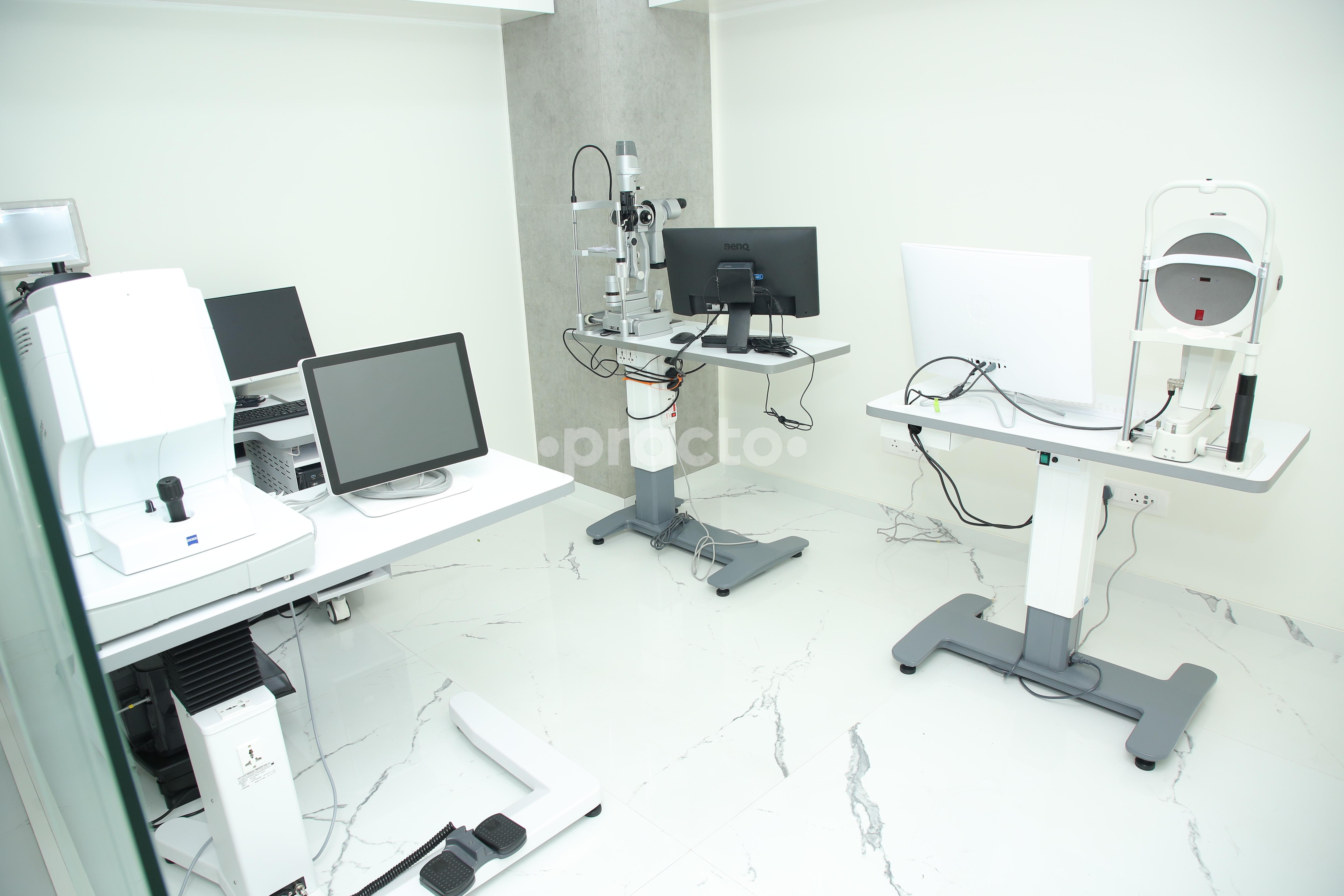 Equipment Area at Neoclarity Eye & Dental Care Byculla Mumbai
