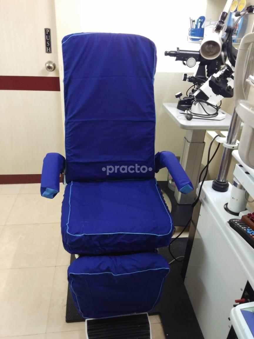 Consultation Room at Shree Eye Care Center Pimpri-Chinchwad Pune