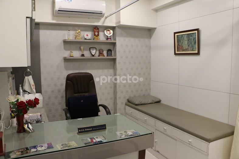 Consultation Room at OSTEON ortho clinic Chembur Mumbai