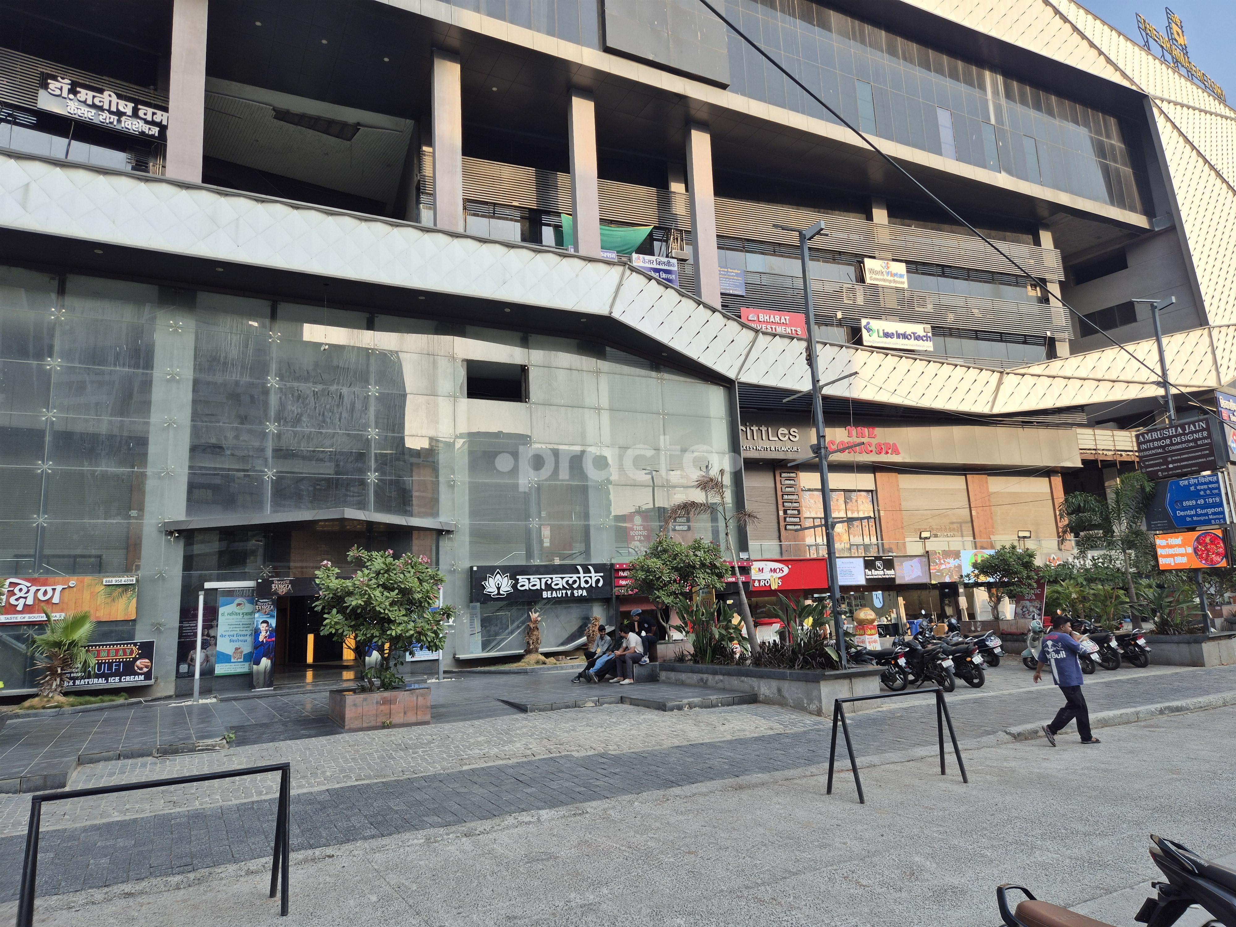 Dr Mohit Naredi Clinic Pipliyahana Indore