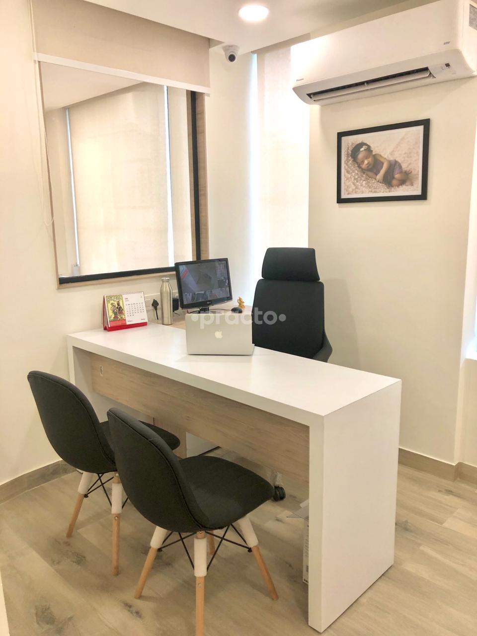 Consultation Room at Miraculum IVF Dwarka Sector 17 Delhi
