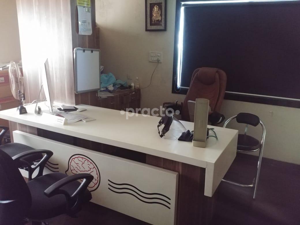 Mangukiya Neuro Clinic Laldarwaja Surat