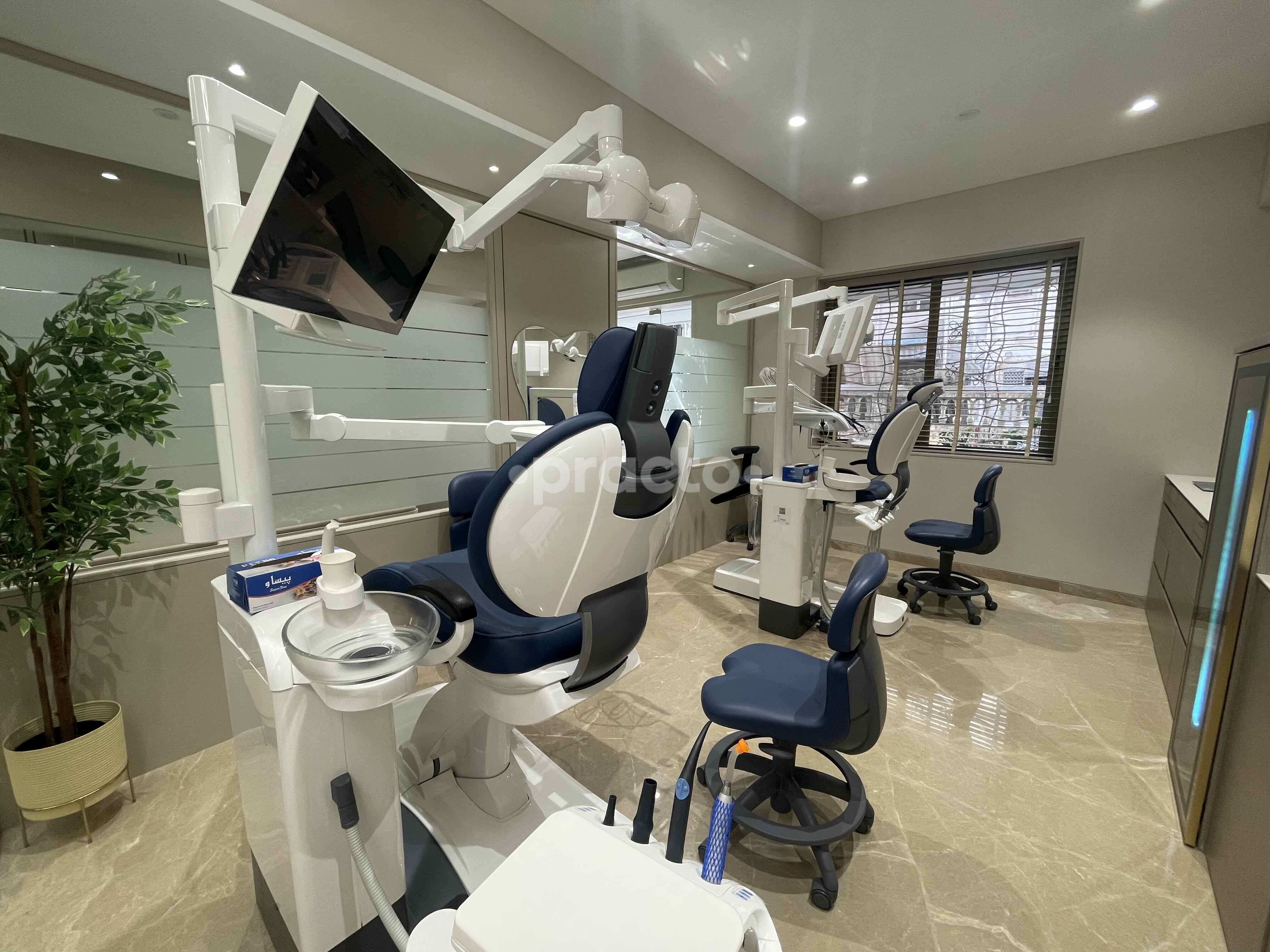Consultation Room at London Dental Clinic Worli Mumbai