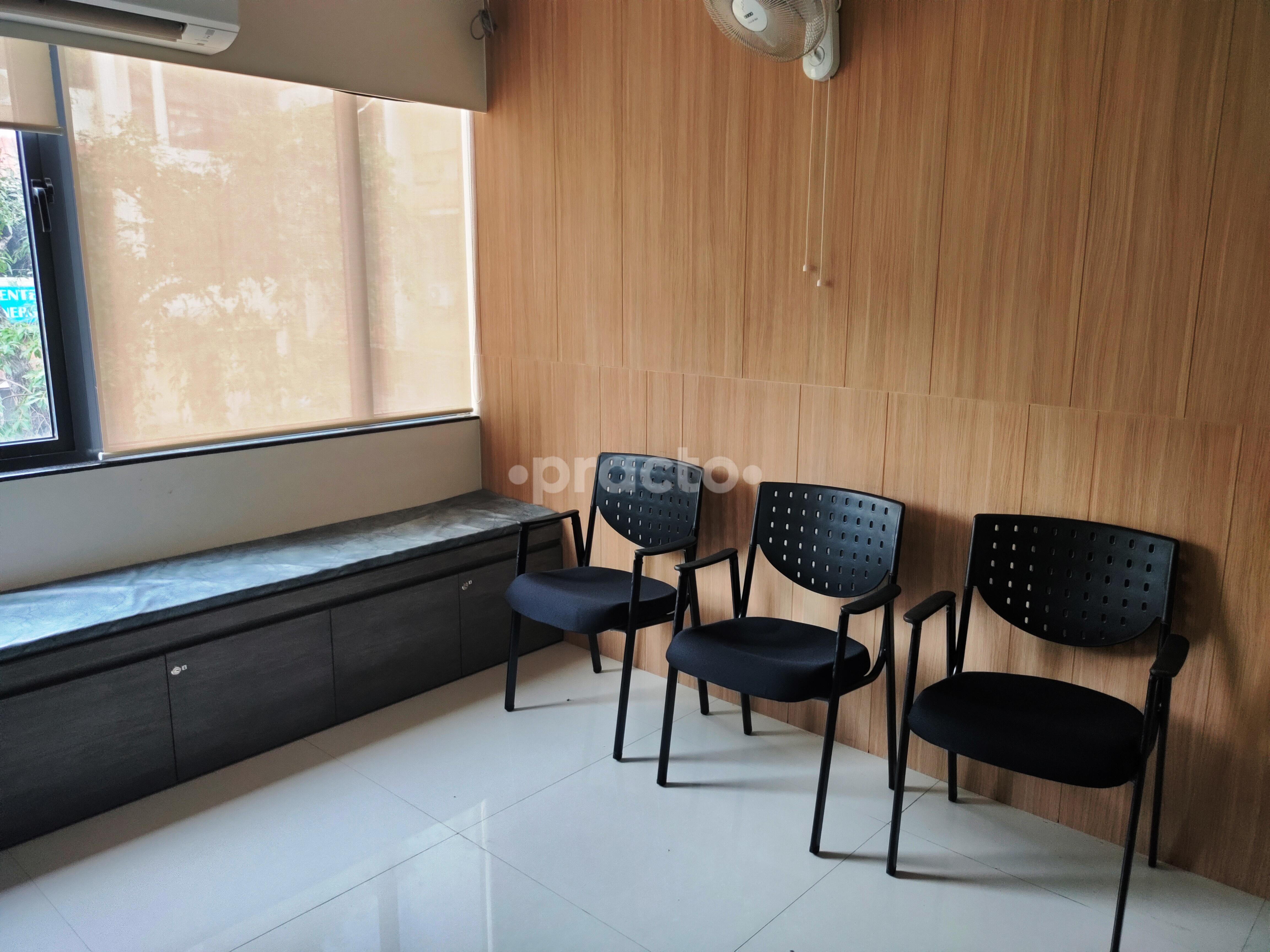 Waiting Area at Smart Psychiatry Institute Bund Garden Pune