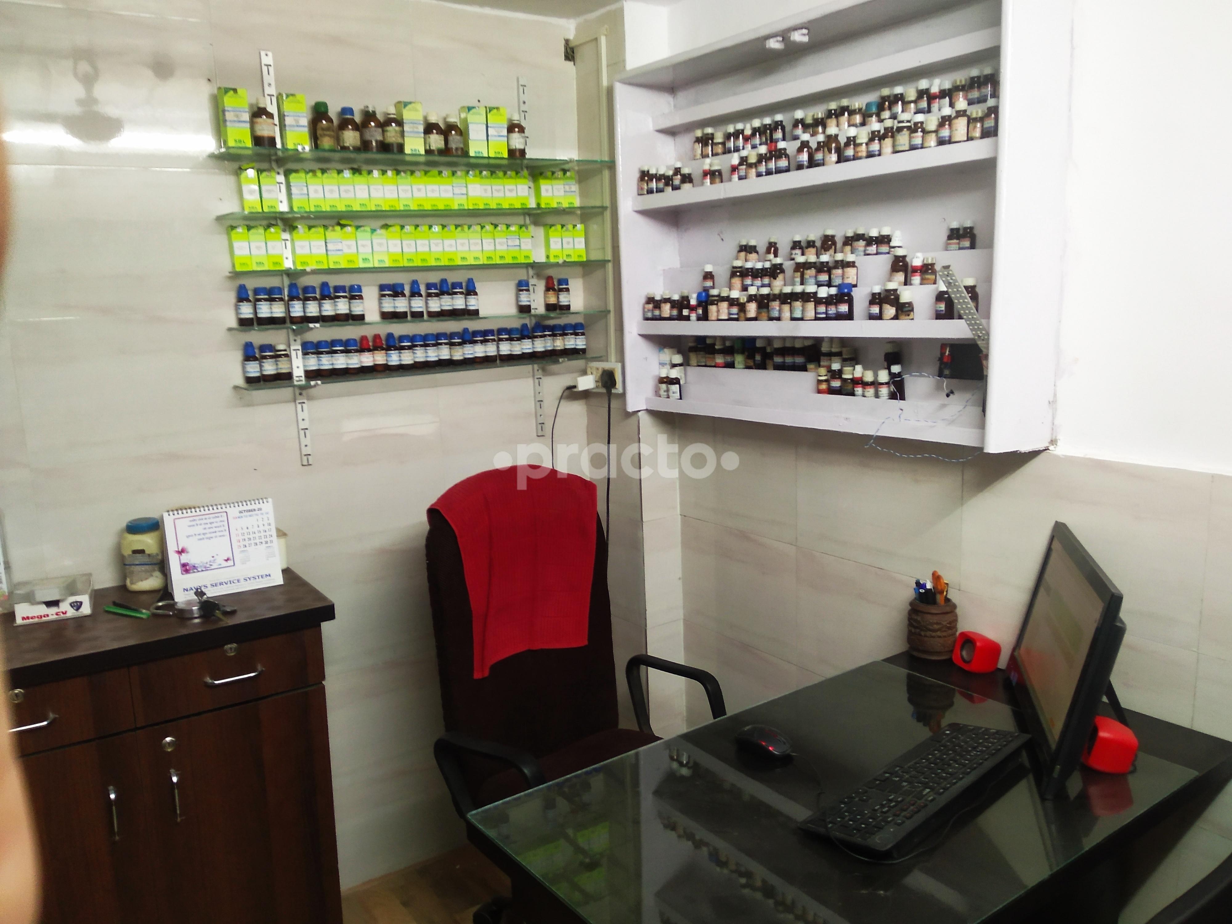 Consultation Room at Dr. Akshay Kumar Clinic Jankipuram Lucknow