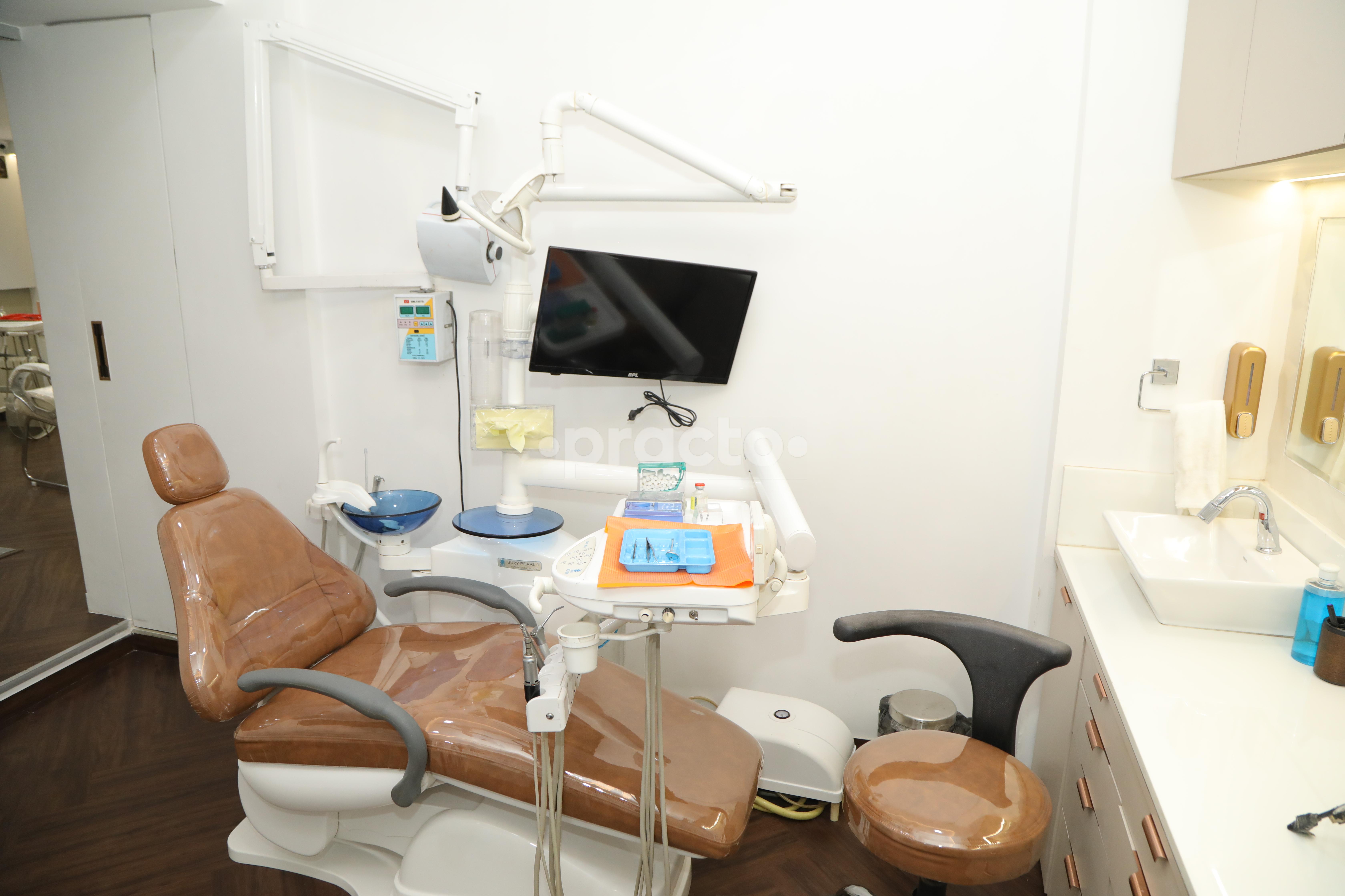 Consultation Room at AgeConcepts  Aesthetic and Dental Centre Seawoods Navi Mumbai