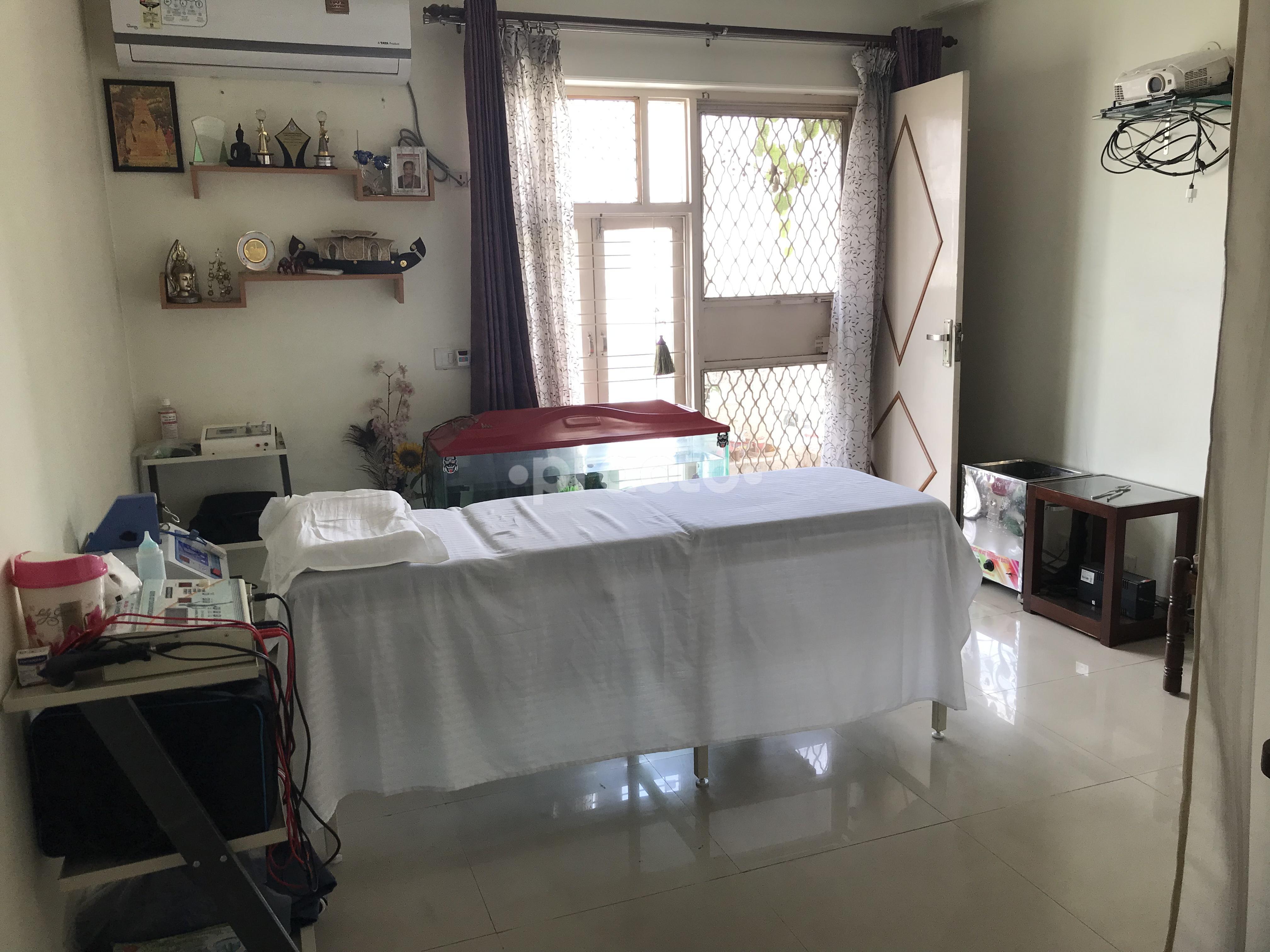 Equipment Area at Nerves & Muscles Physiotherapy and Neuro-Rehabilitation Clinic Gurgaon Sector 57 Gurgaon