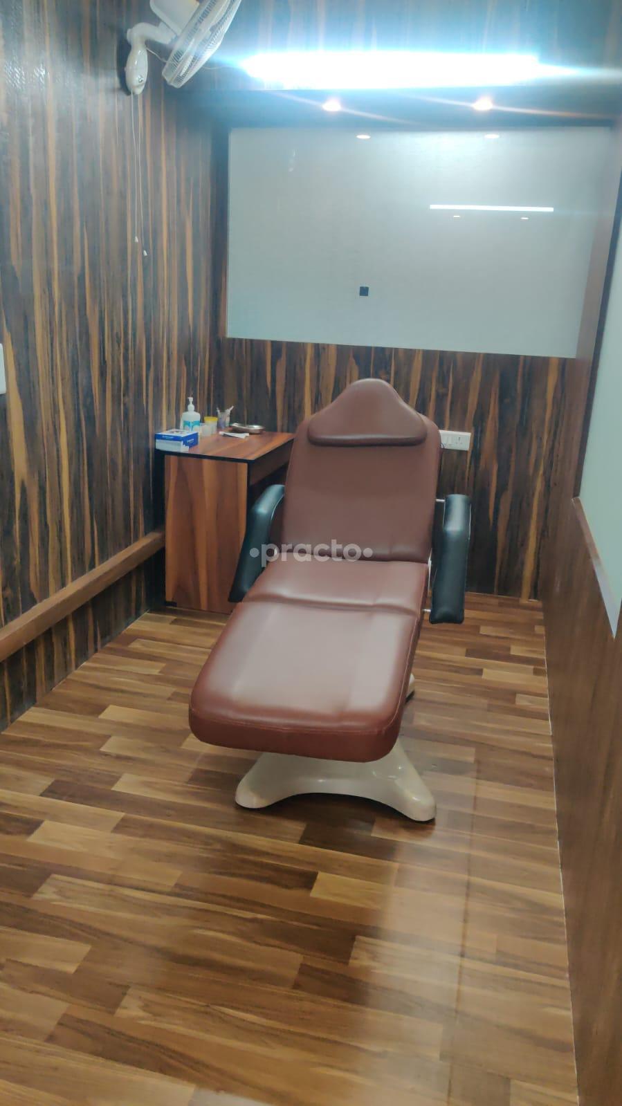 Consultation Room at Dr Aastha's Skin, Hair And Laser Clinic Sector 104 Noida