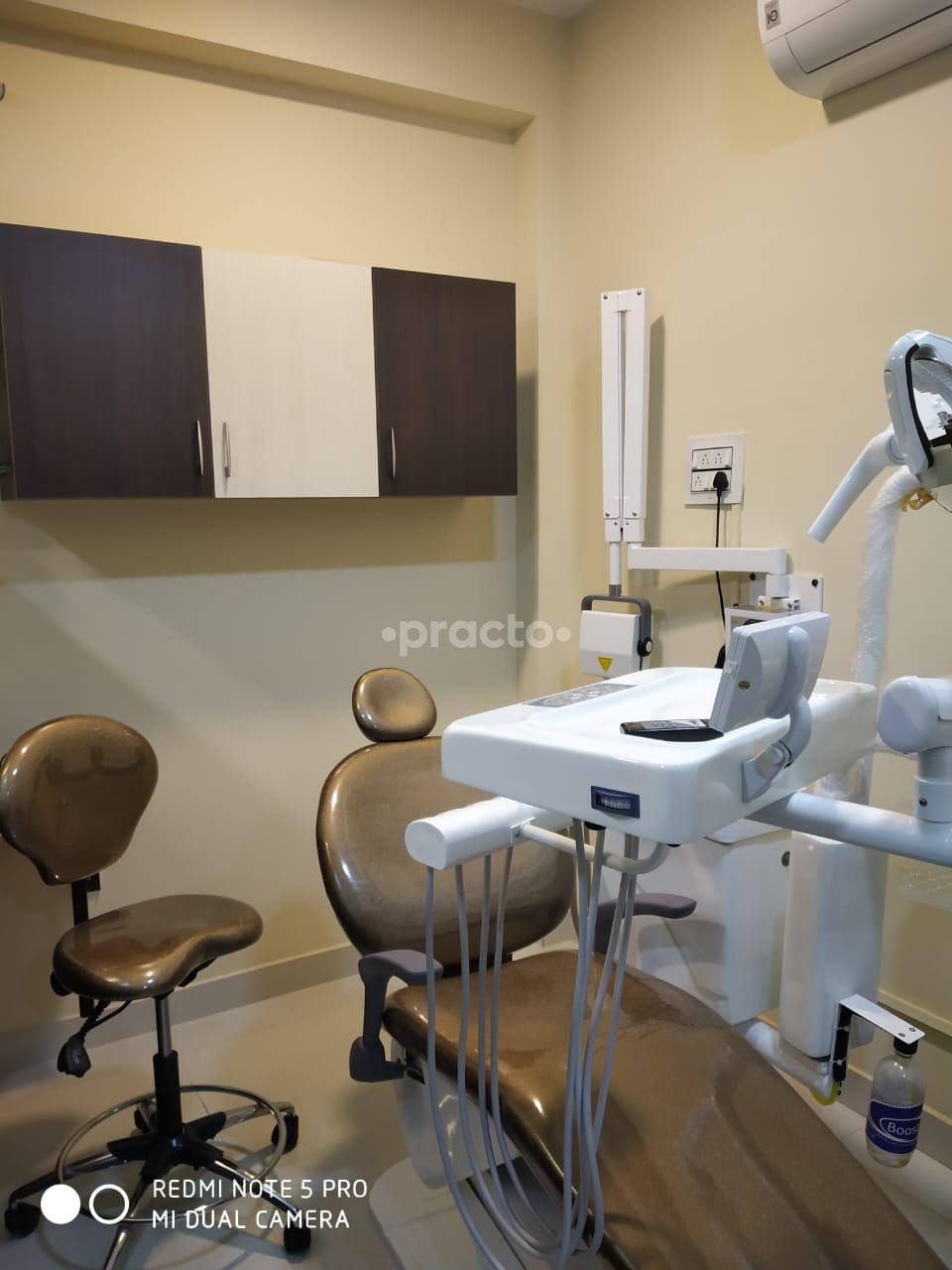 Consultation Room at True Dental Care Porur Chennai