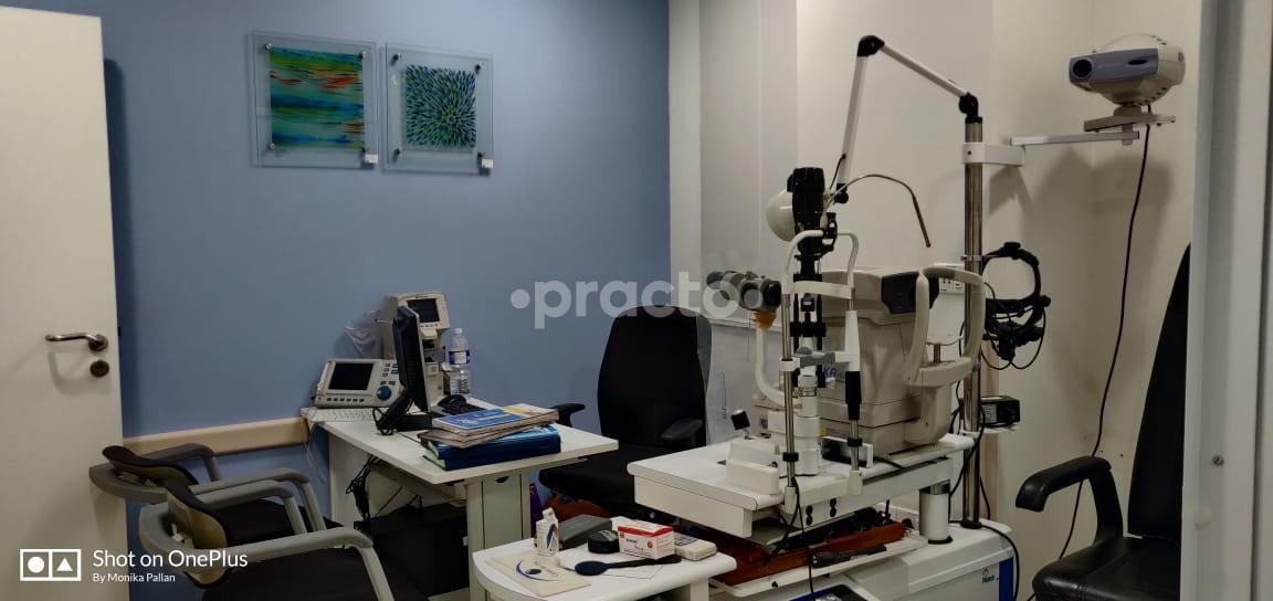 Consultation Room at Center For Eye Kharadi Pune
