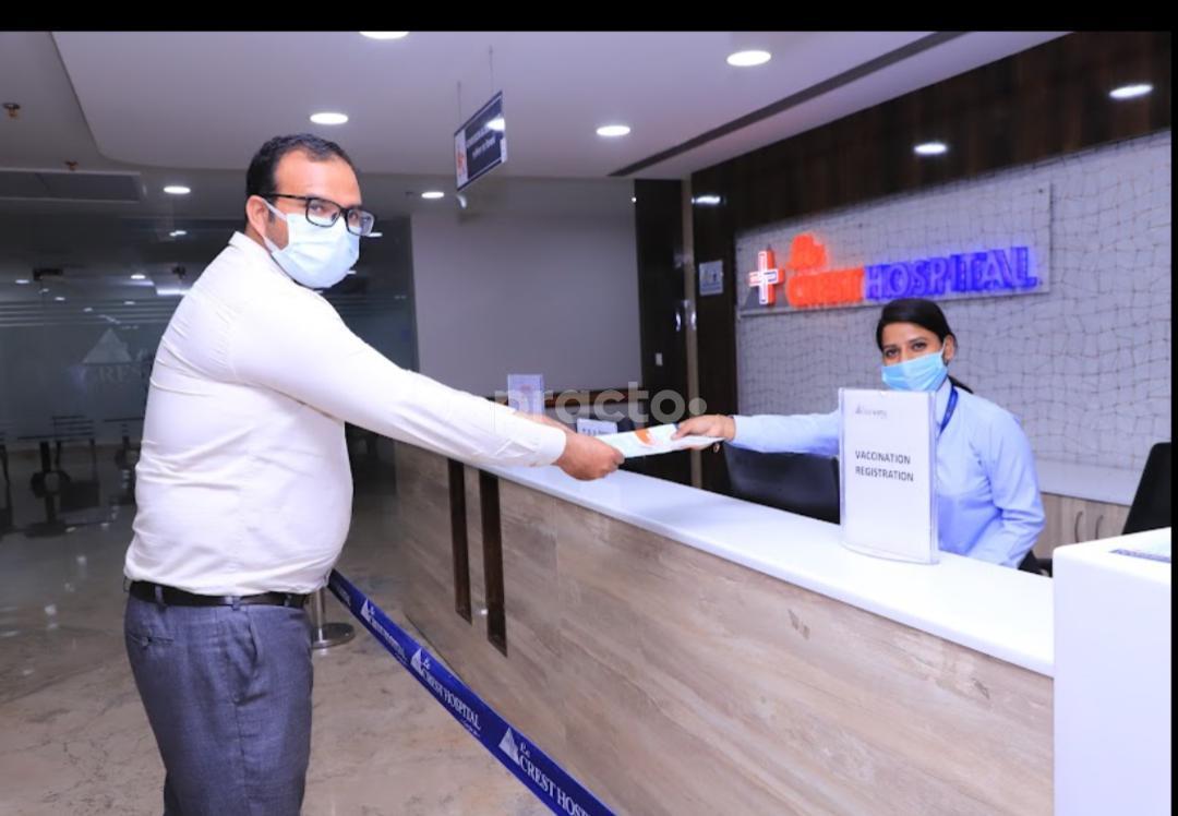 Reception Area at Le Crest Hospital Vasundhara Ghaziabad