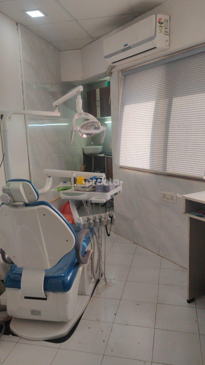 Equipment Area at Dr Soham's Dental Clinic Powai Mumbai