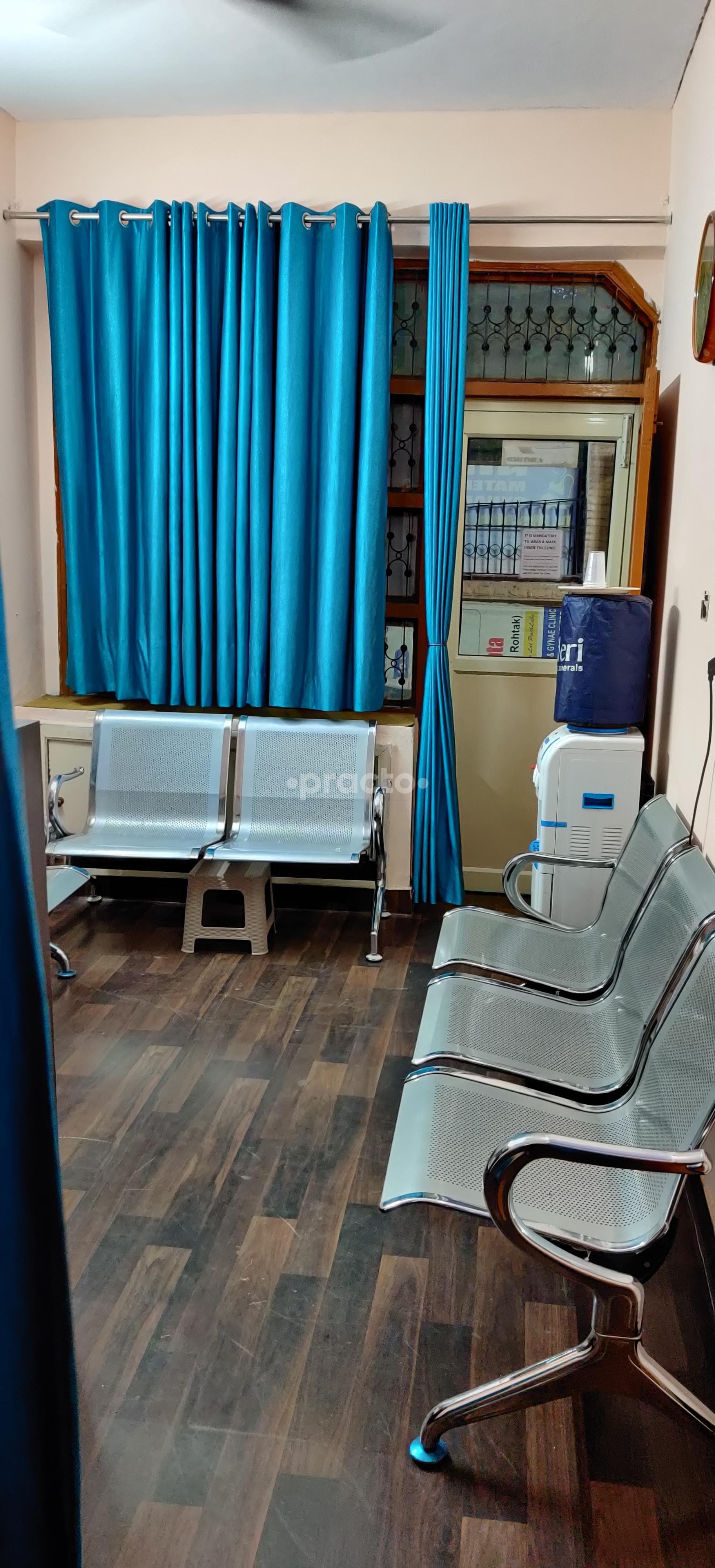 Waiting Area at Nidhi Maternity & Gynae Clinic Prashant Vihar Delhi