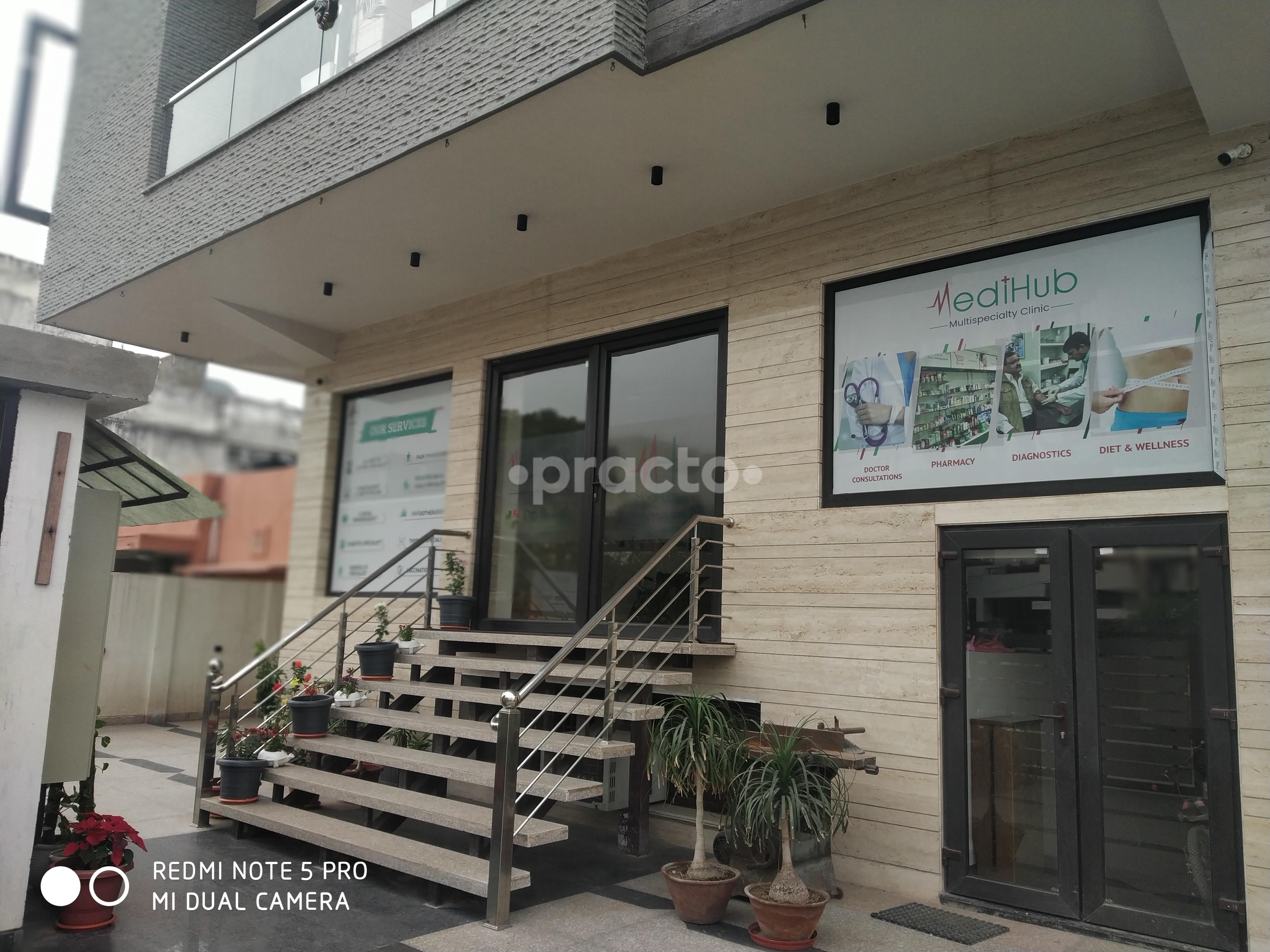 Outside Area at Medihub Multispeciality Clinic Raja Park Colony Jaipur