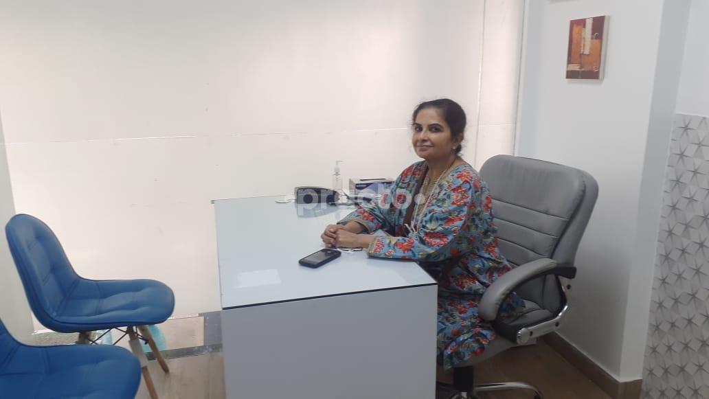 Consultation Room at Sharda Clinic Alaknanda Delhi