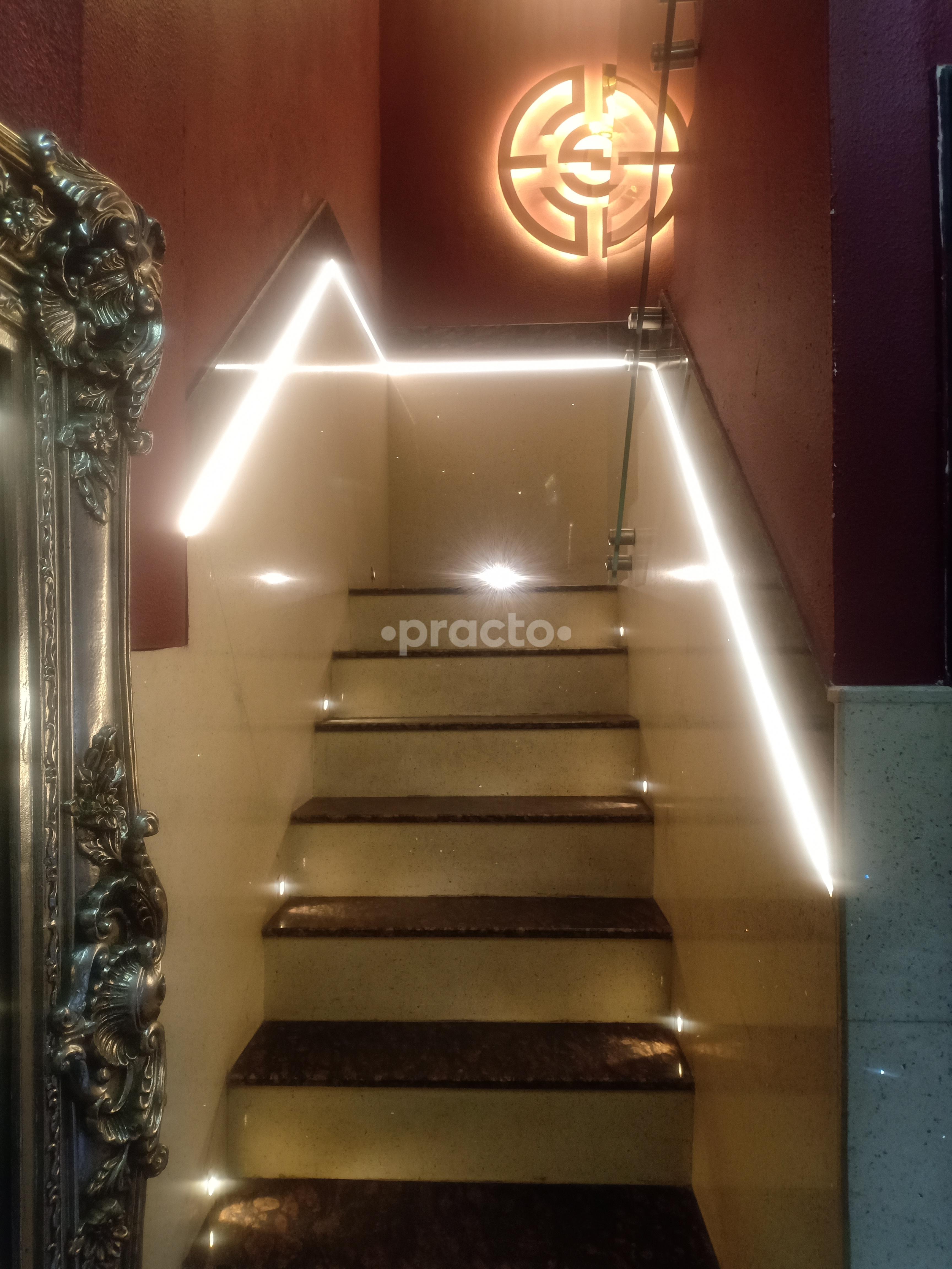 Entrance at Thinkyou.In Defence Colony Delhi
