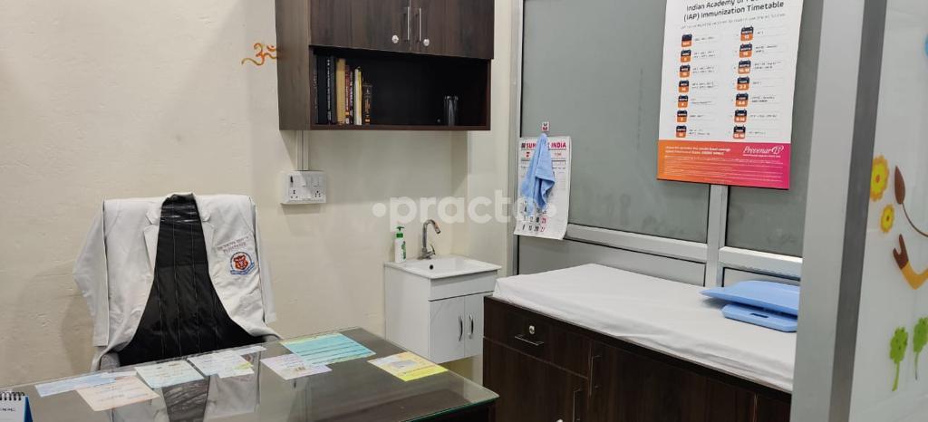 Consultation Room at One Stop Health Care And Path Lab Burari Delhi
