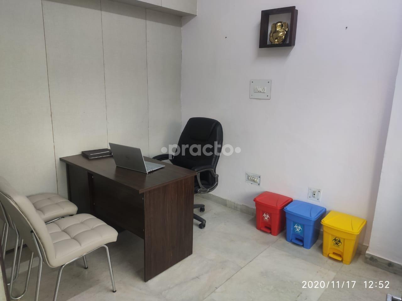 Consultation Room at Silver Linings Clinic Dwarka Sector 23 Delhi