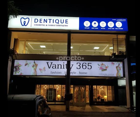 Dentique Dental Clinic Sector 8 Chandigarh
