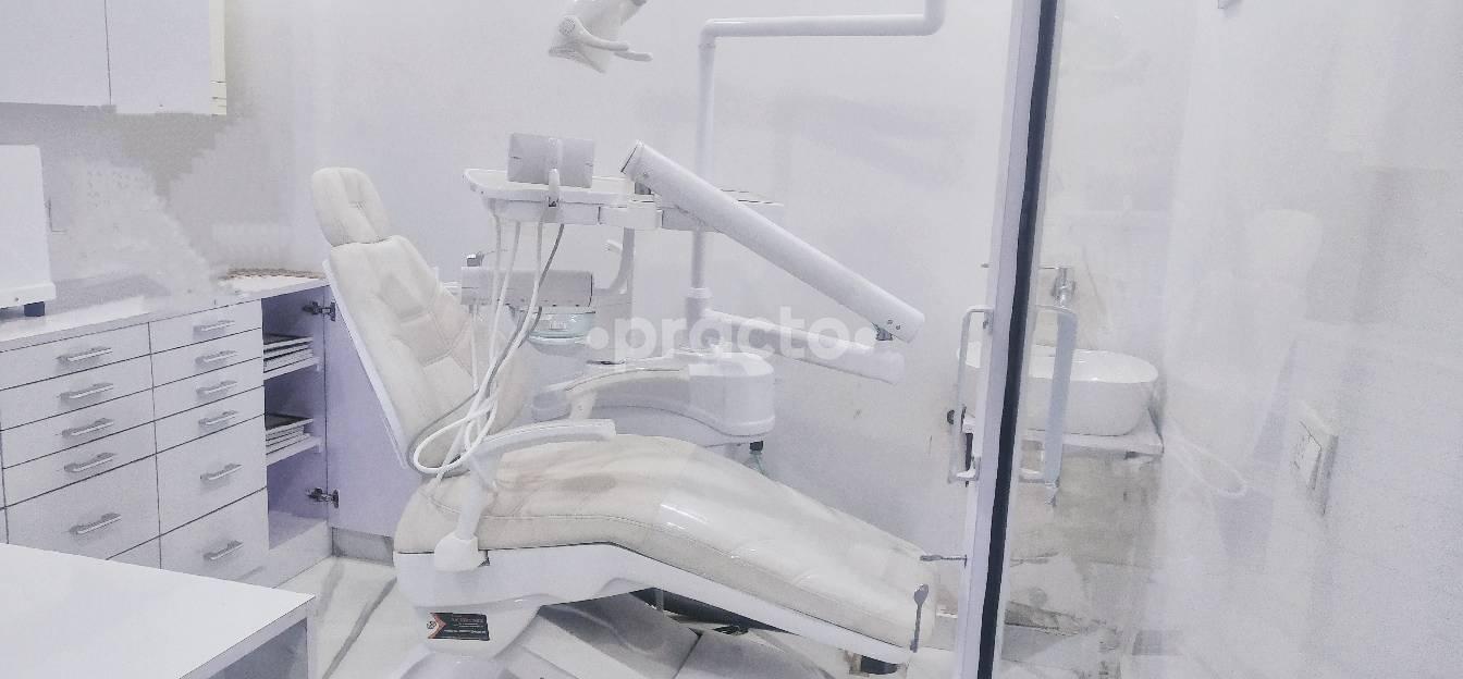 Dental Blush By Dr Anukriti Bansal Aggarwal Rohini Sector 18 Delhi
