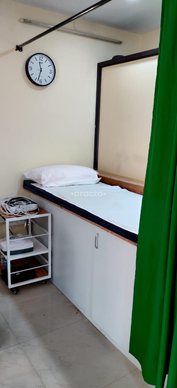 Consultation Room at Dr Mohan Rao Clinic Mehdipatnam Hyderabad