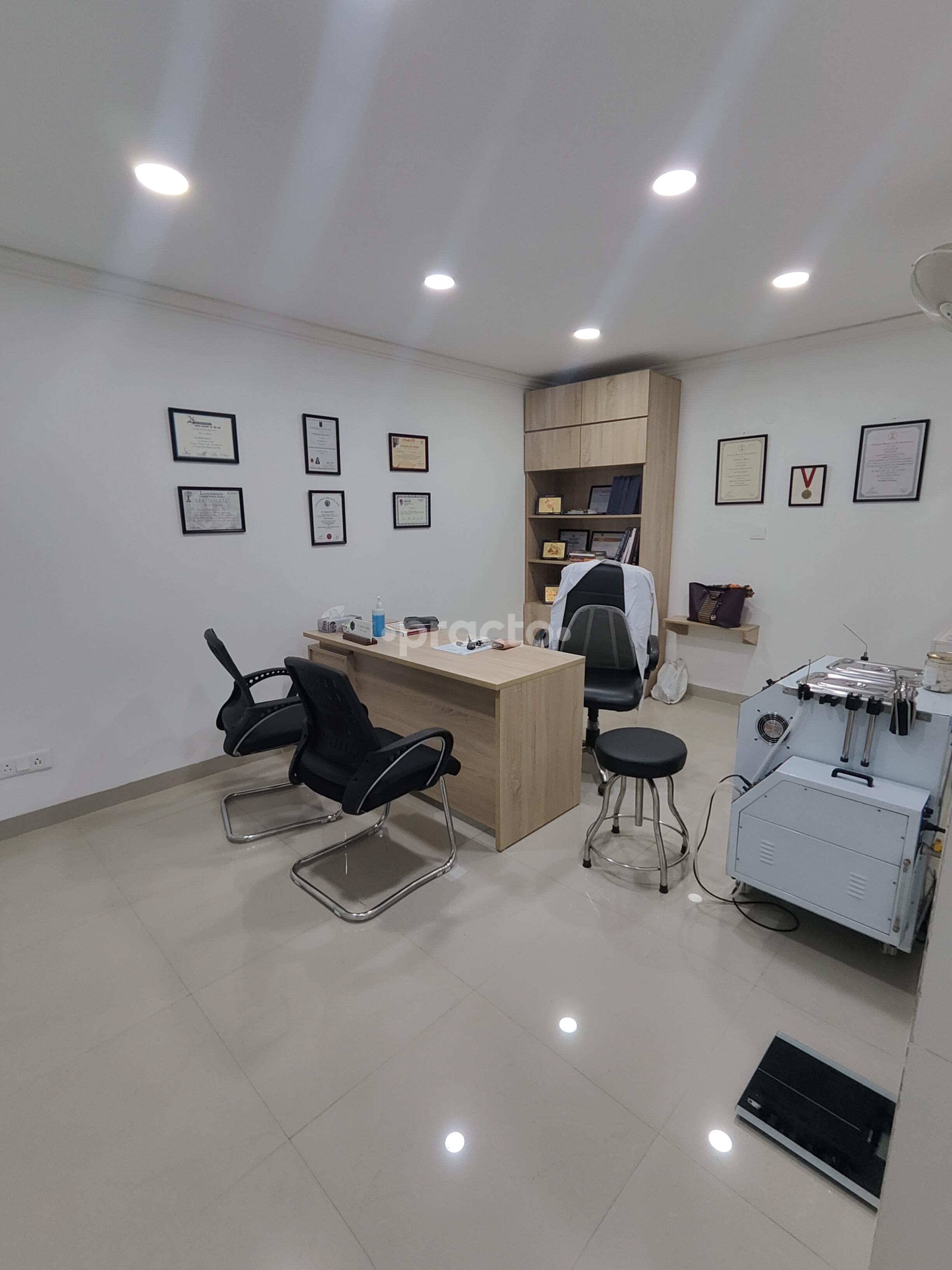 Consultation Room at ENT Care Clinic Greater Kailash Part 1 Delhi
