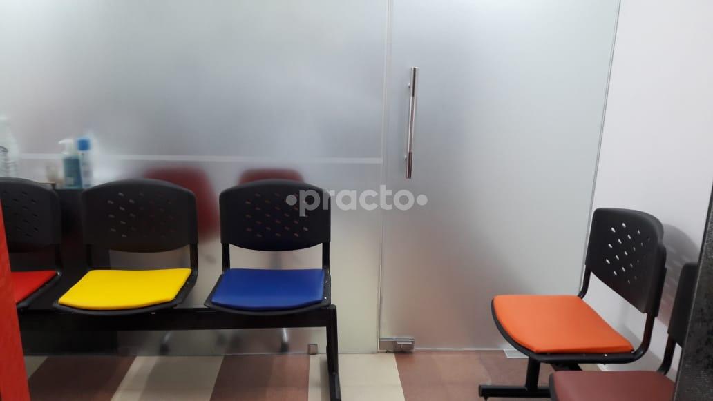 Reception Area at Yashi Dental Care And Implant Centre Sushant Lok I Gurgaon