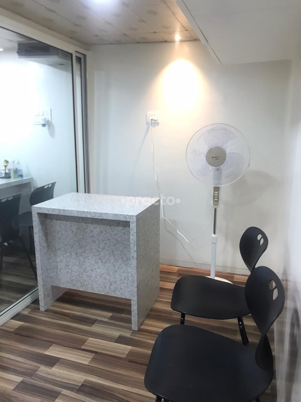 Reception Area at Dental Hub Prabhat Road Pune