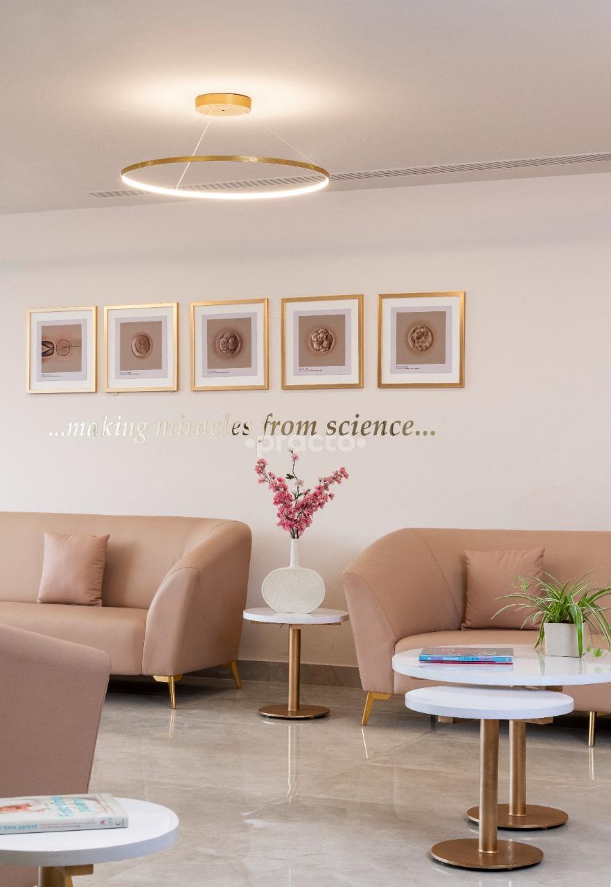 Waiting Area at Dr. Puneet Rana Arora CIFAR Gurgaon Sector 27 Gurgaon