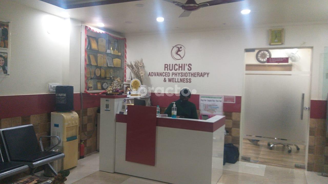 Reception Area at Holistic Homoeopathic Care Mayur Vihar Ph-I Delhi