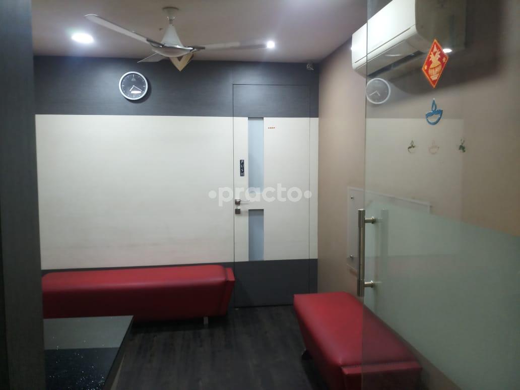 Waiting Area at Pushpsagar Dr Nyatis Women Cancer Care Clinic Chembur Mumbai
