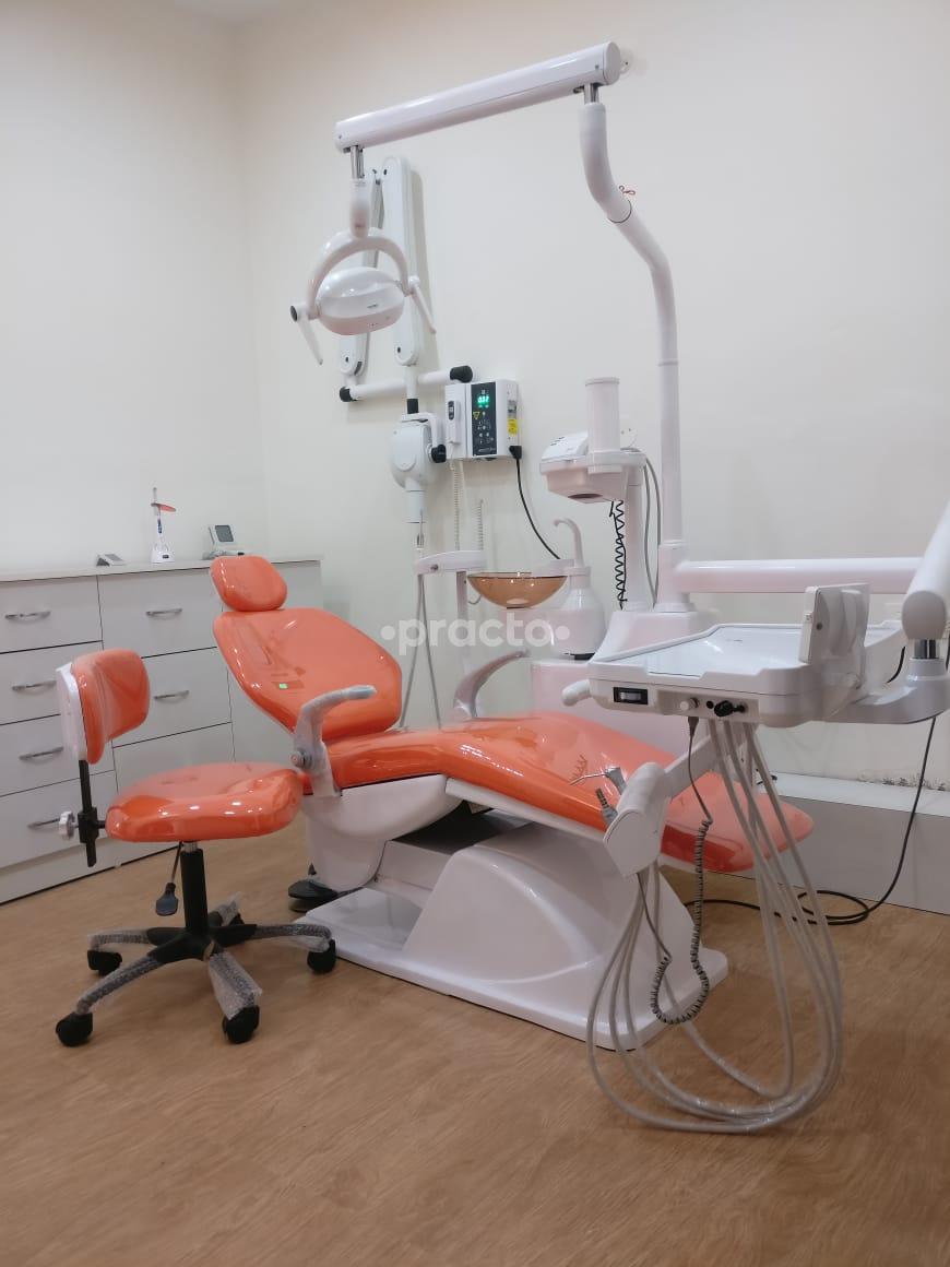 Operation Room at Pearl White Dental Clinic Phi III Greater Noida