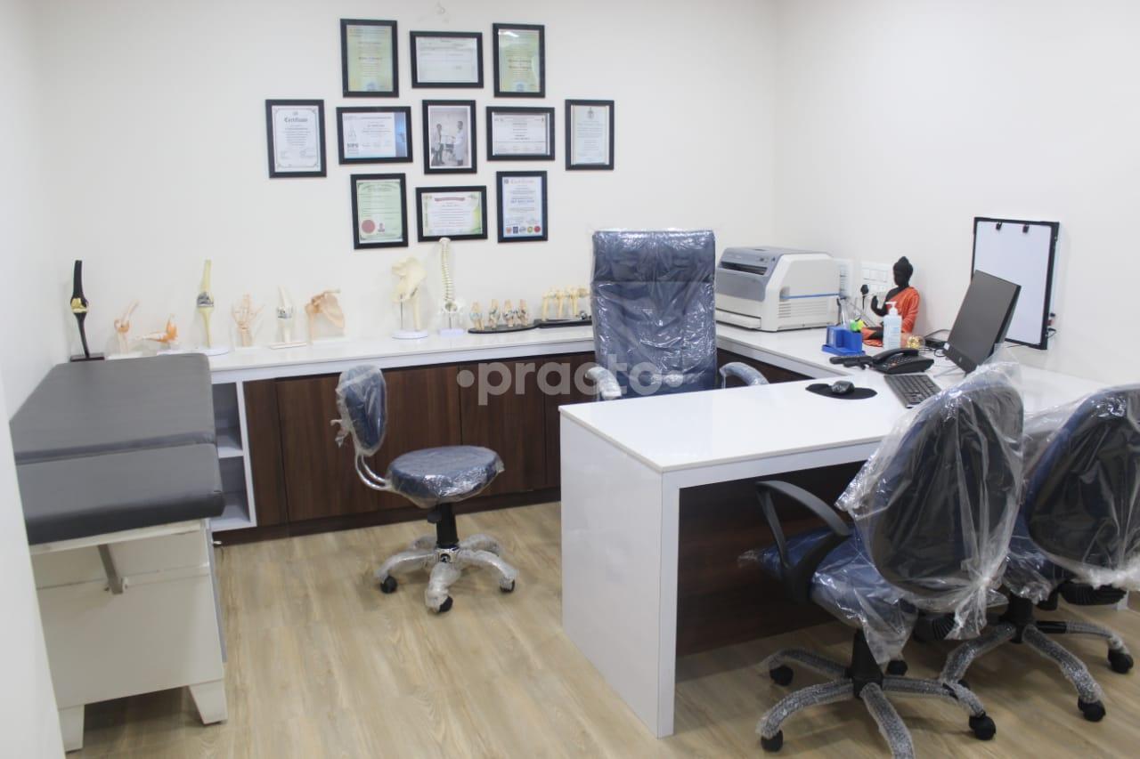 Consultation Room at Ortho D Hospital Memnagar Ahmedabad