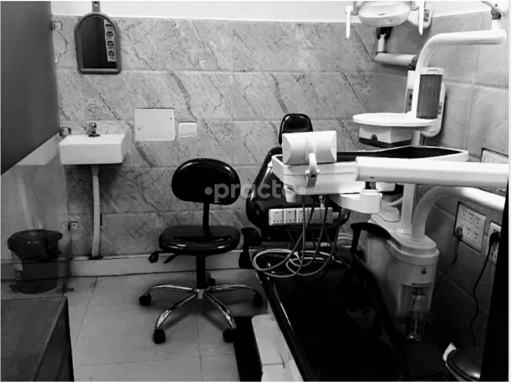 Exercise Area 1 at Dr Dakshita's Dental Care Model Town 3 Delhi