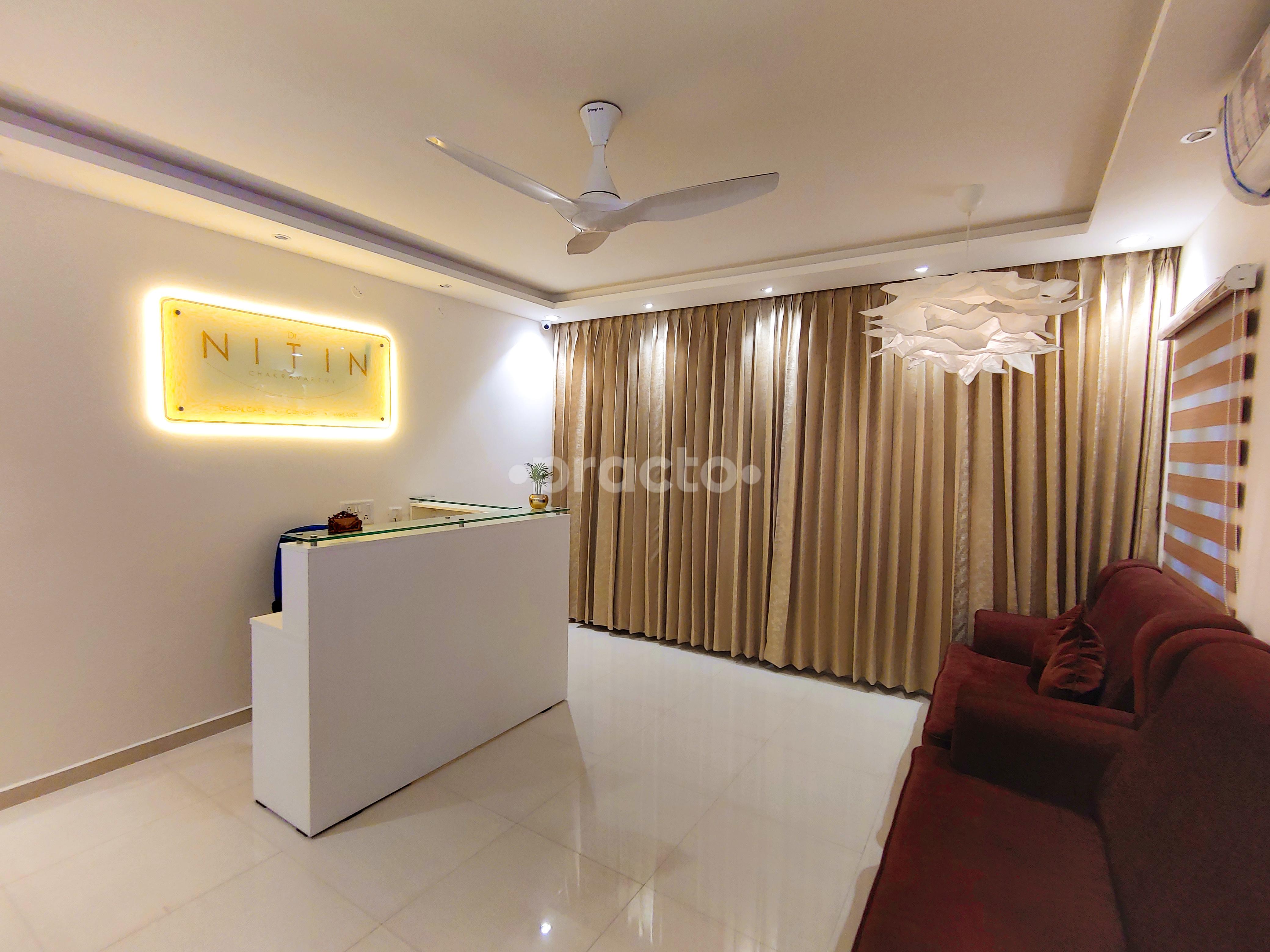 Waiting Area at Dr.Nitin Chakravarthy Dental clinic Anna Nagar West Chennai