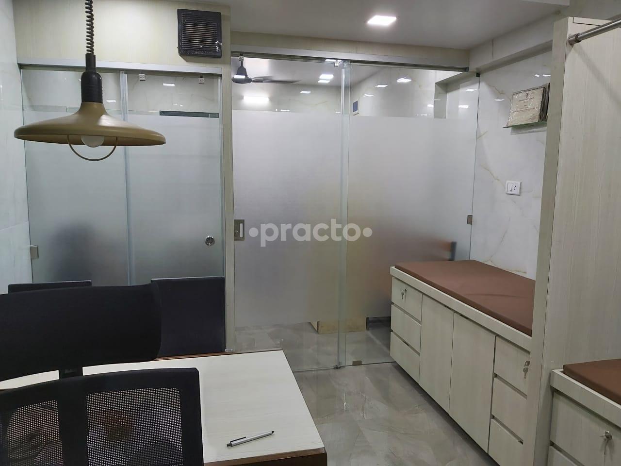Consultation Room at Dr. Goud Clinic Sion Mumbai