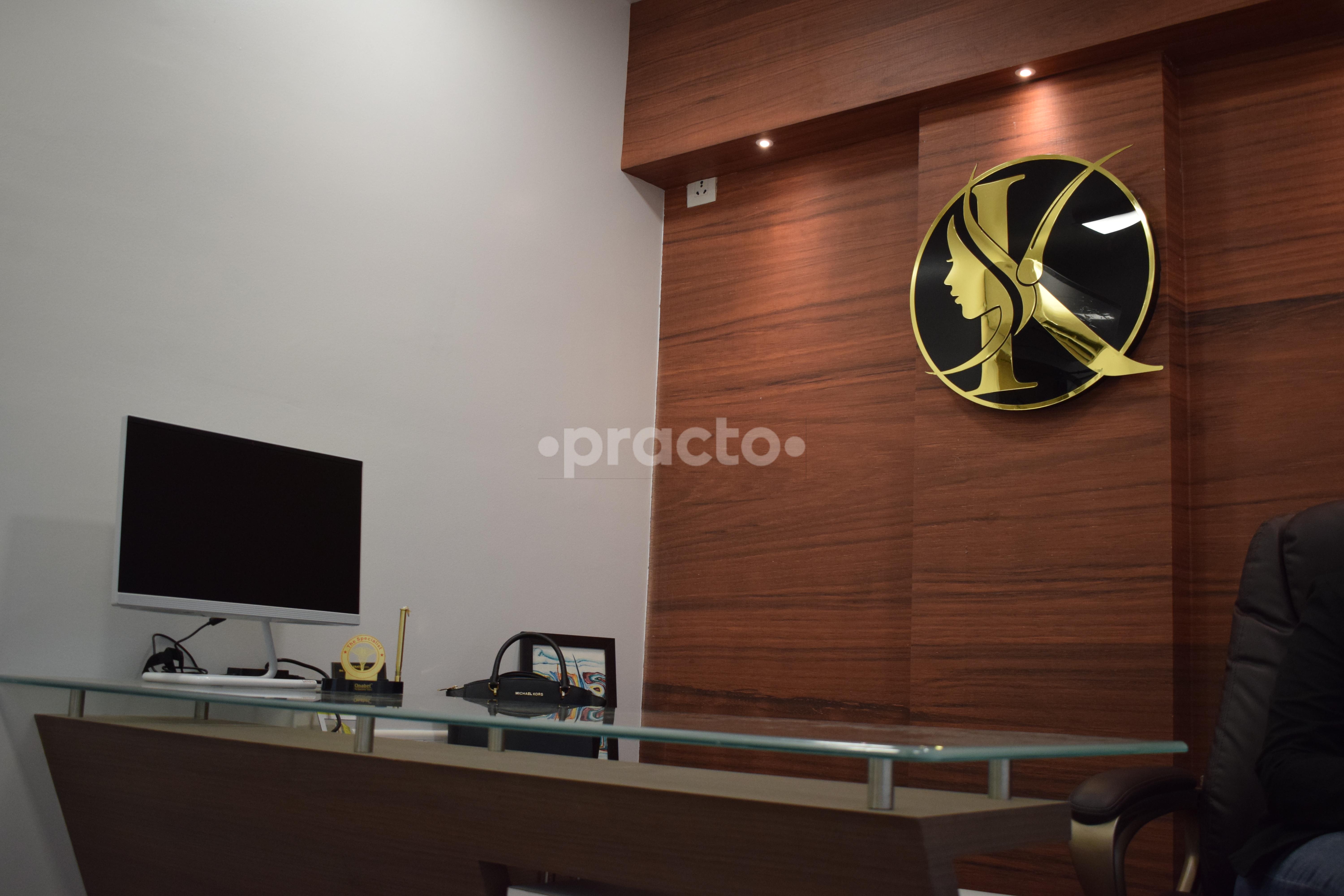 Consultation Room at Keratis Clinic Baner Road Pune