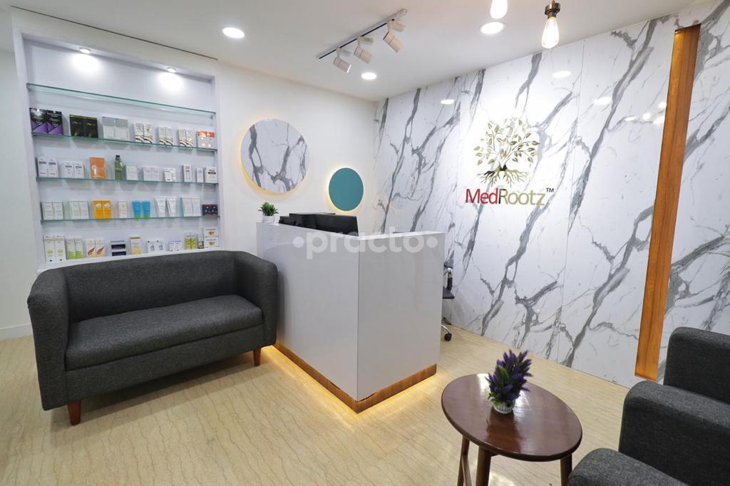 Reception Area at MedRootz Clinics Green Park Delhi