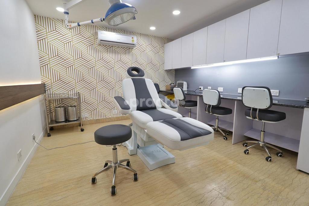 Operation Room at MedRootz Clinics Green Park Delhi
