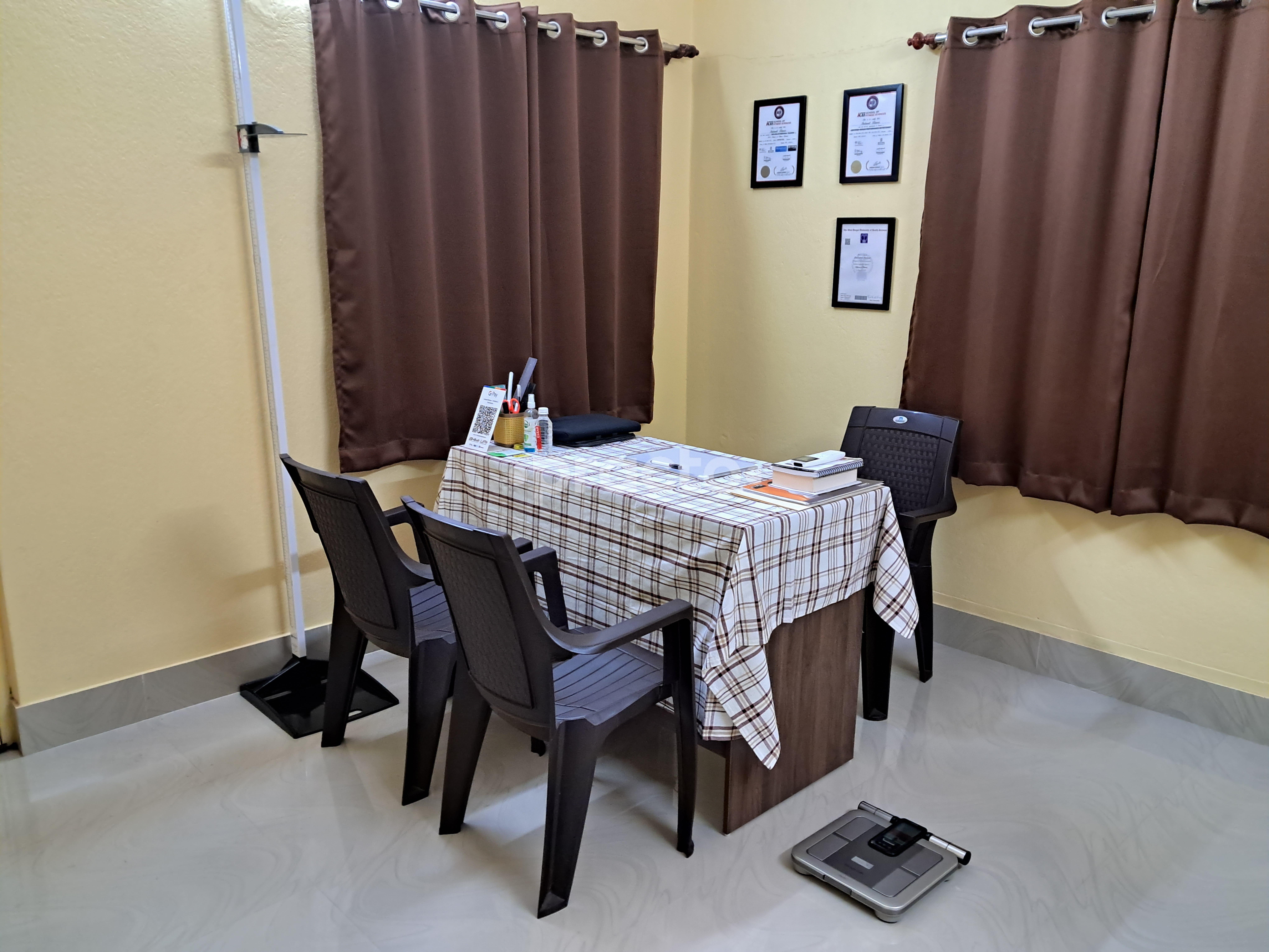 Consultation Room at Indranil Biswas - Dietitian & Nutritionist Behala Kolkata