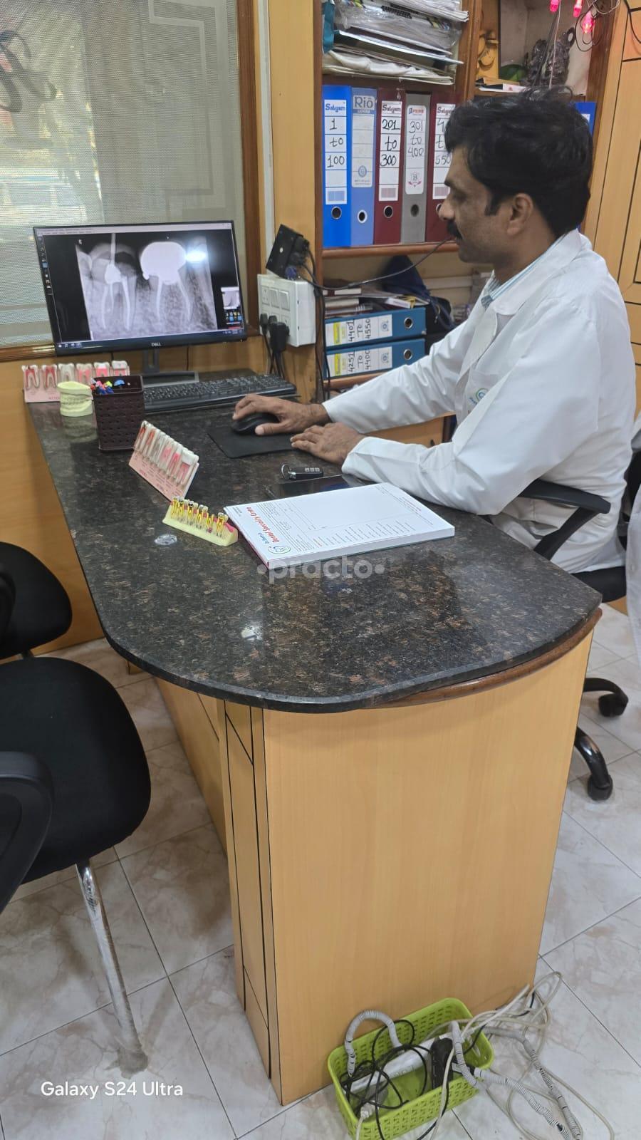 Reception Area at Dr Shetty's Dental Speciality Centre Pimpri-Chinchwad Pune