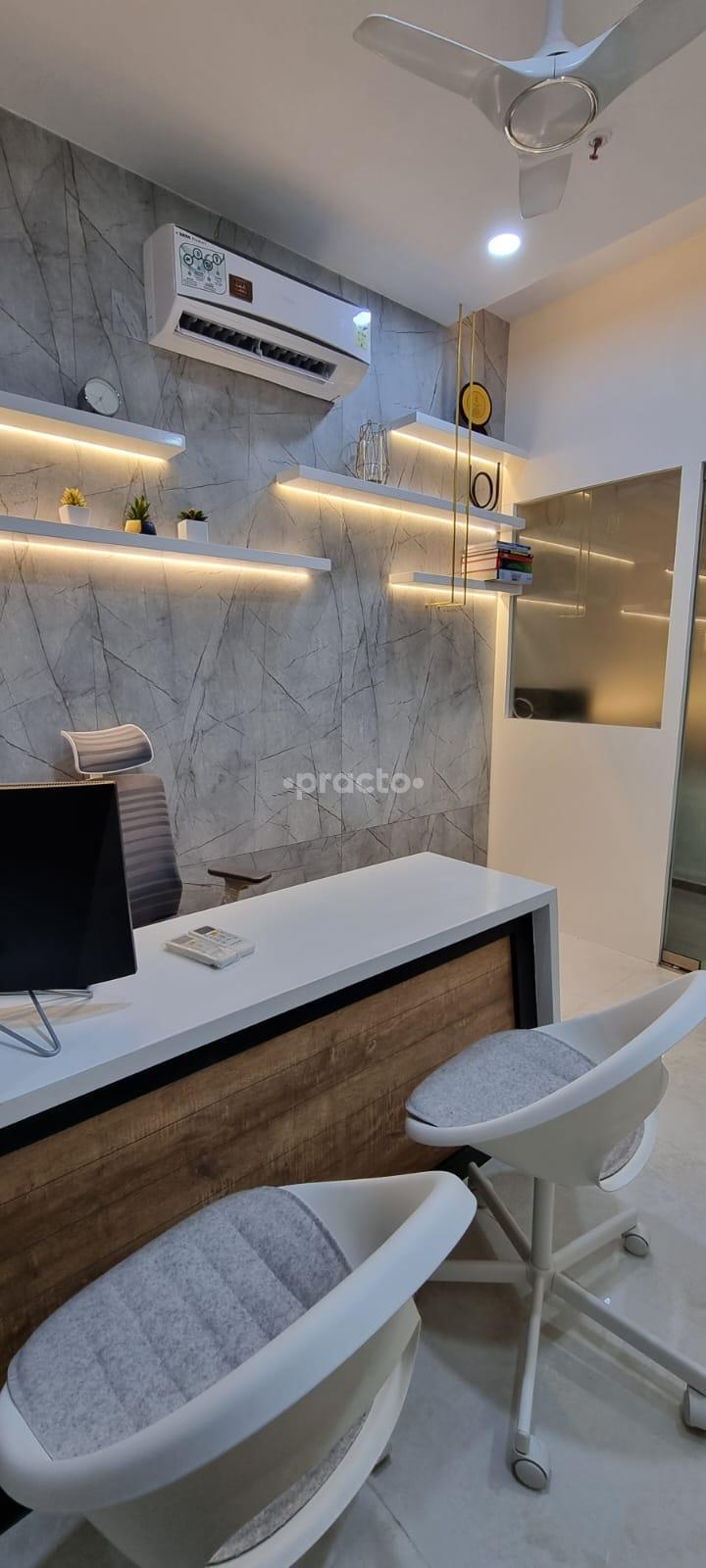 Consultation Room at Hope Multispeciality Clinic Ghatkopar West Mumbai