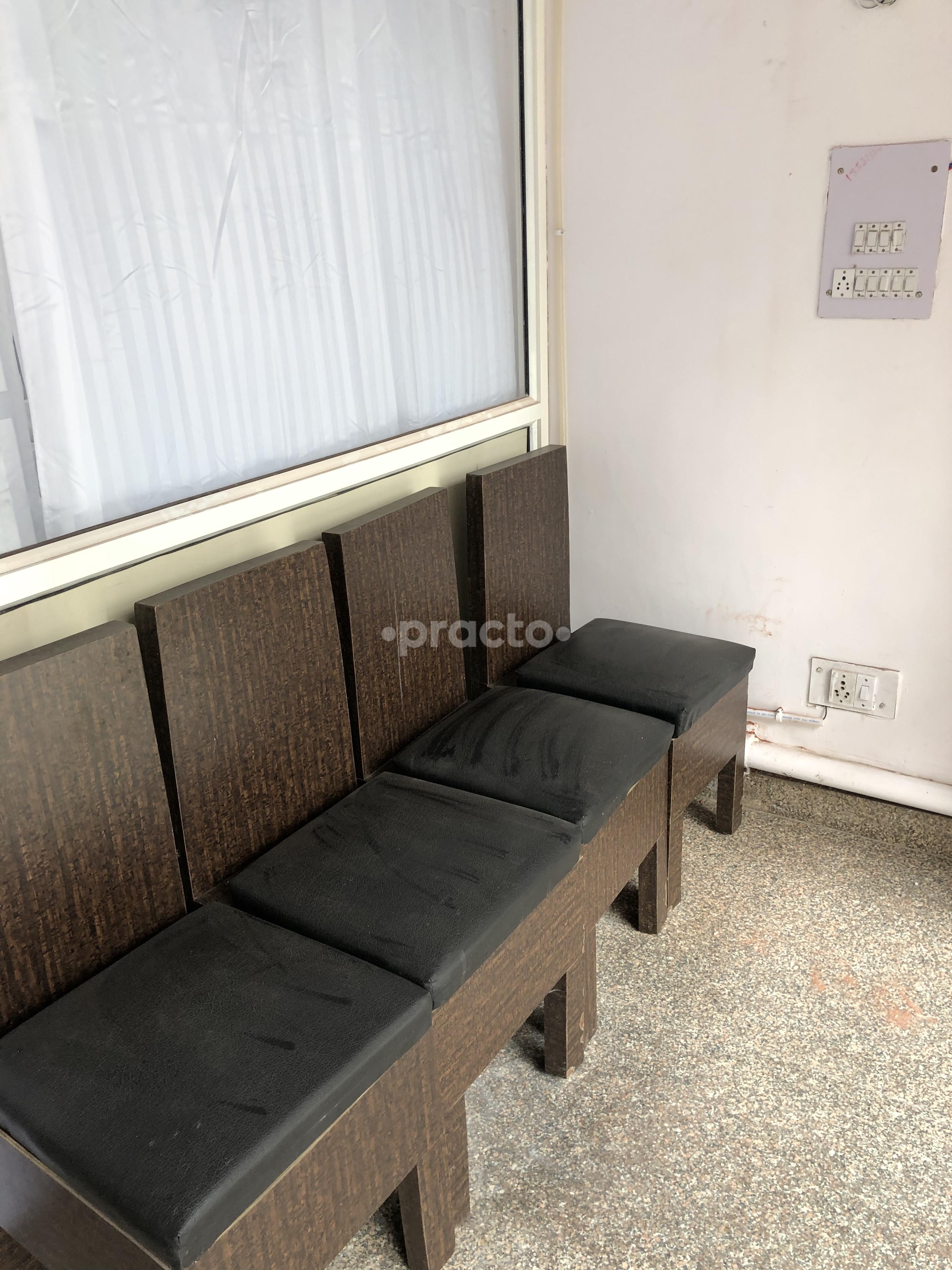 Waiting Area at GP Dental Clinic Shakarpur Delhi