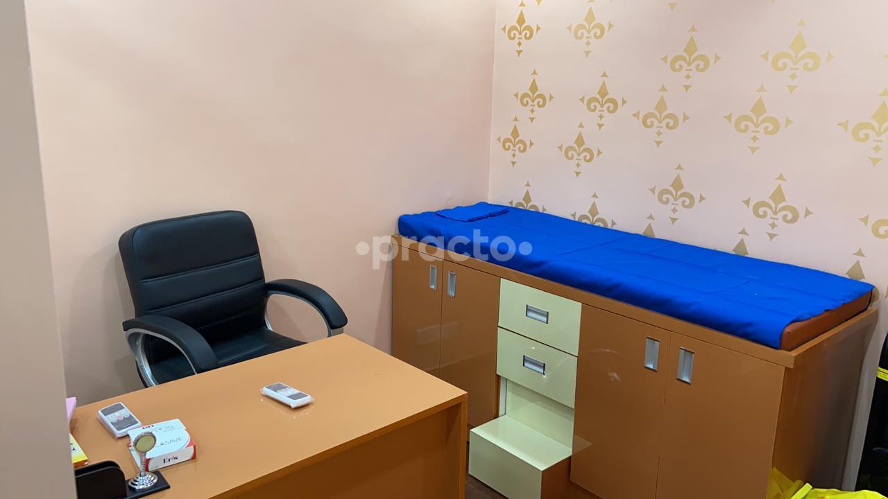 Consultation Room at Sarthak Care Clinic Sector 75 Noida