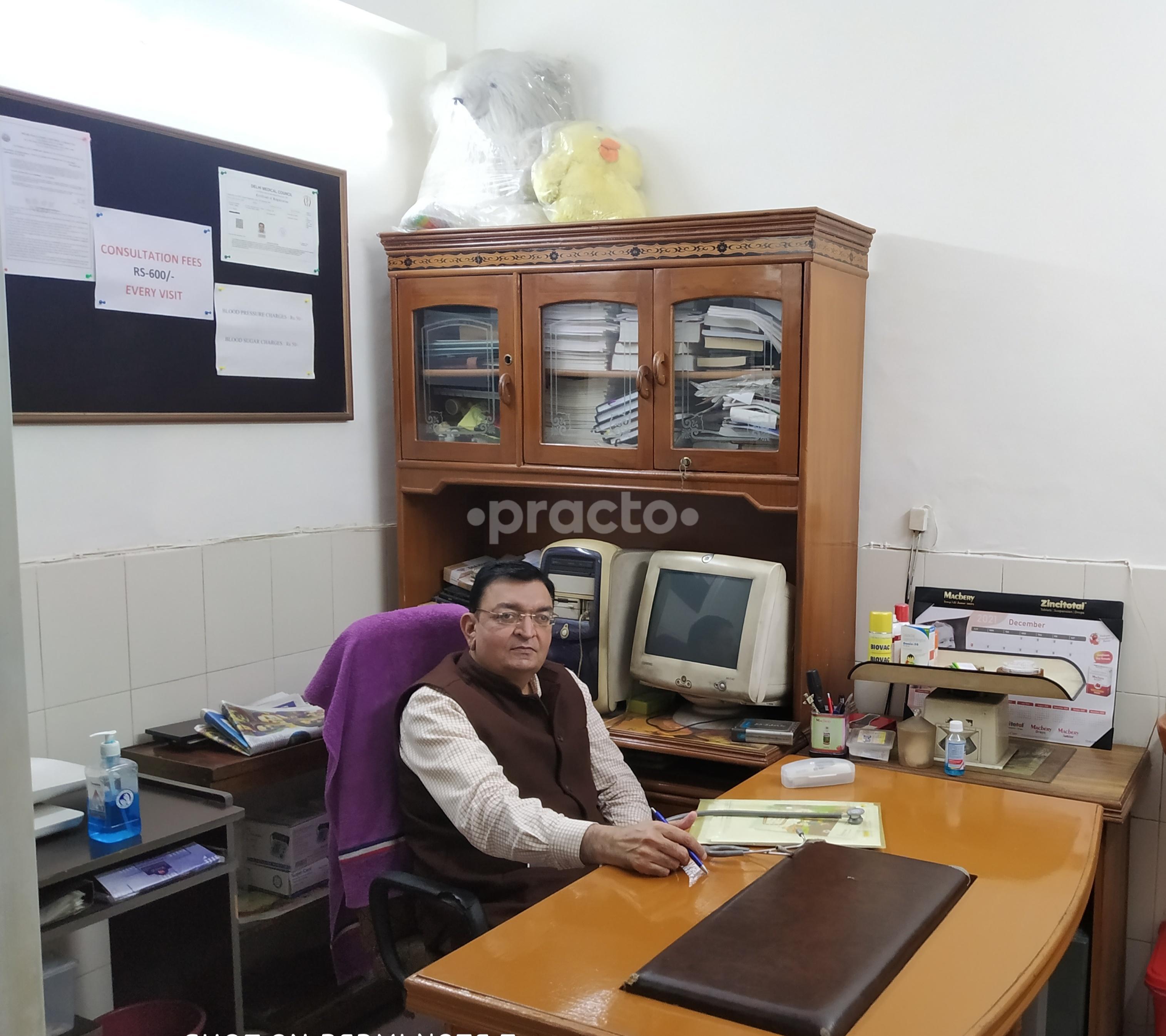 Equipment Area at Tiwari Child Clinic Vikas Puri Delhi